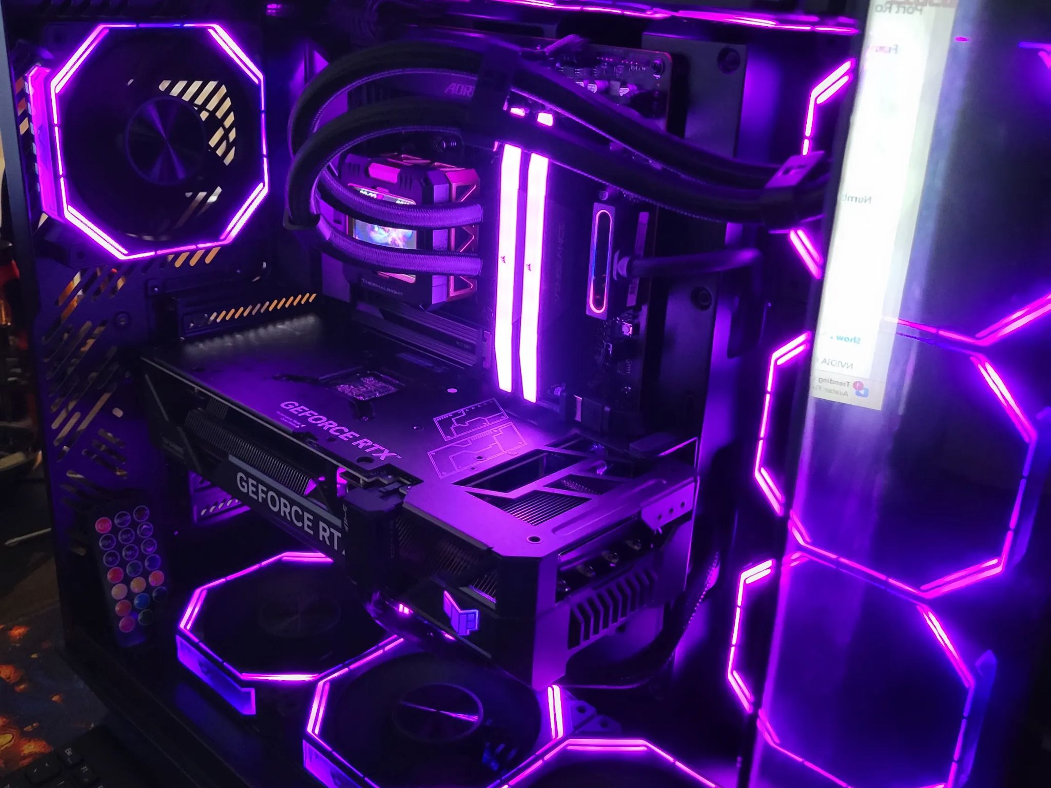 🚀 Ryzen 7 7800X3D + RTX 4070 Ti SUPER TUF + FW360 LCD AIO + 32GB DDR5 + PCIe 5.0 PSU + ARGB Mods 🎮