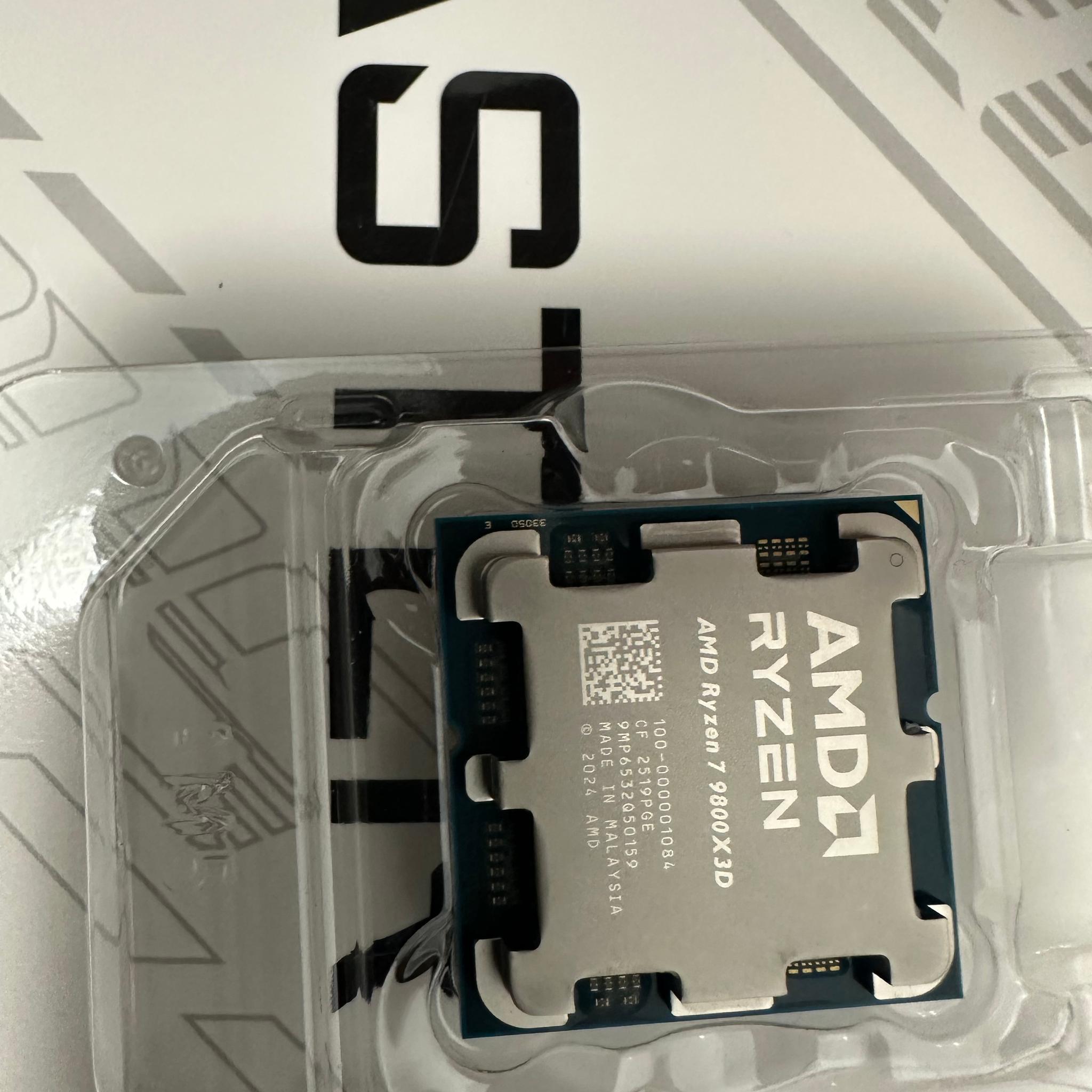 ASUS ROG Strix X870E-E Gaming WiFi AM5 ATX 9800x3d And 990 Pro 2TB