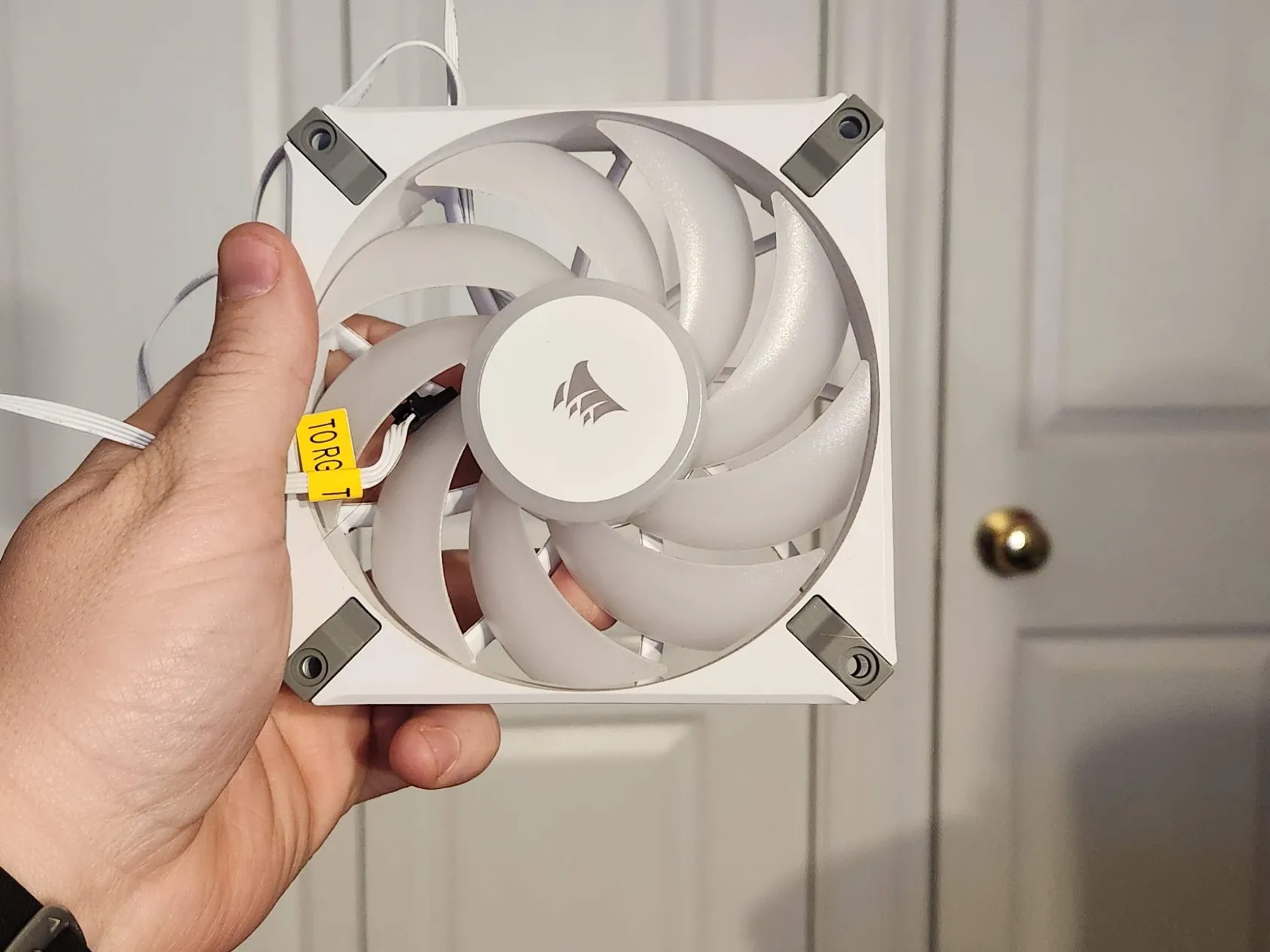 Corsair AF120 RGB Elite Fans 3 pack with Lightning Node Core