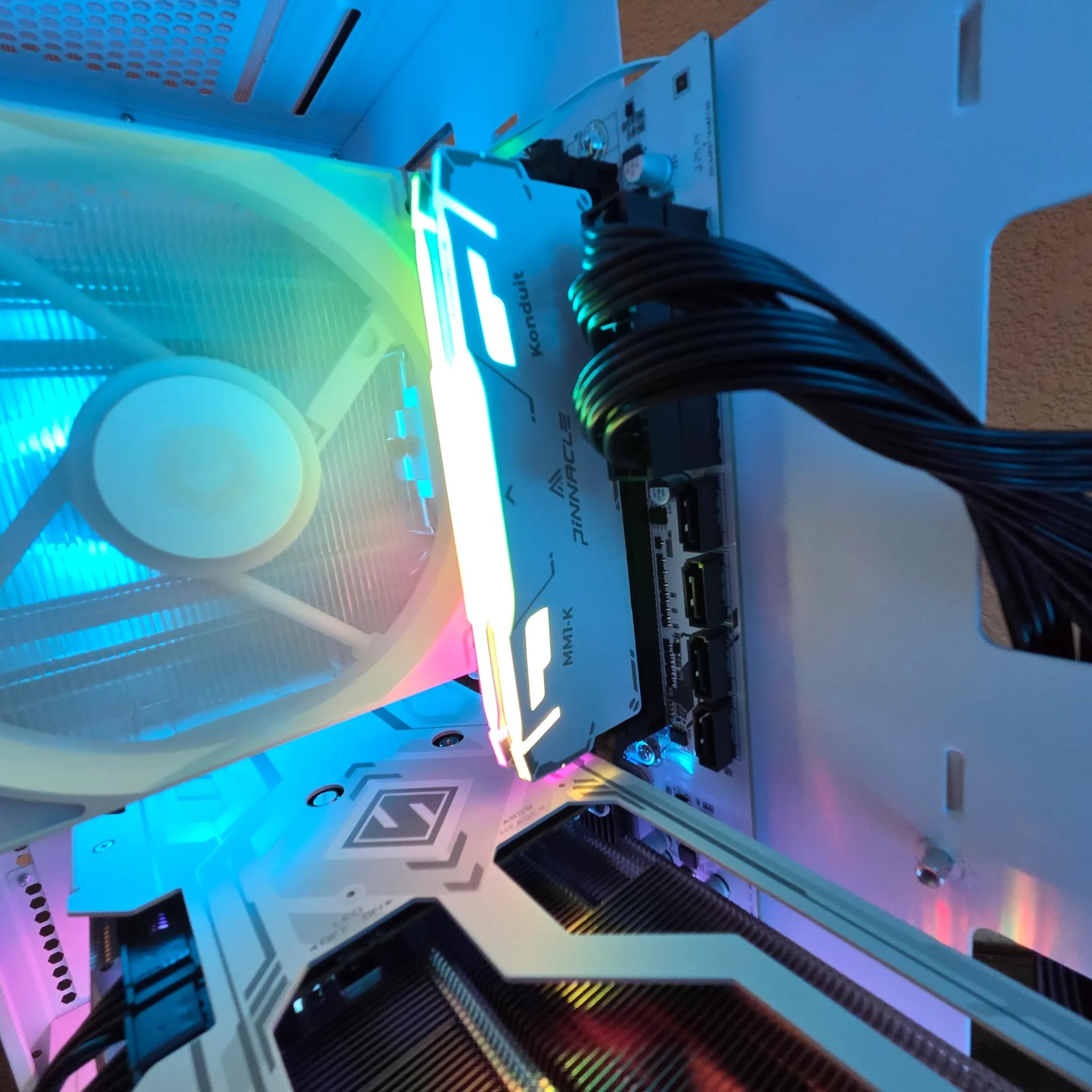 Aesthetic frost white gaming pc !(NEW)!