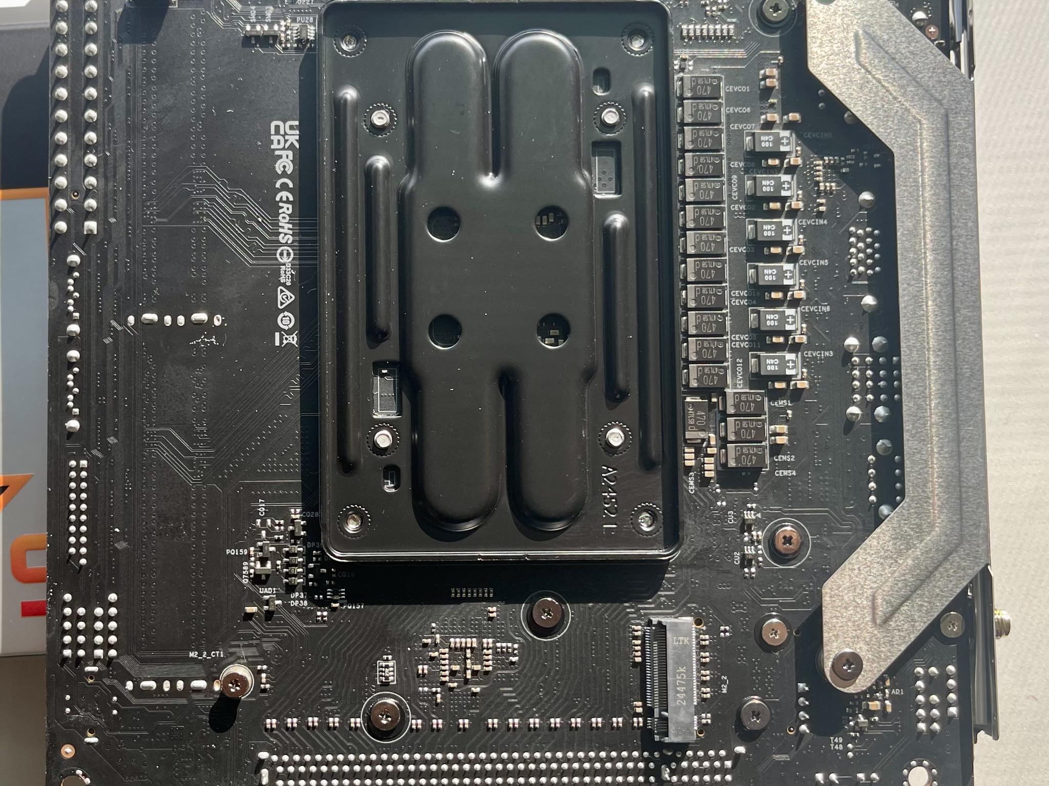 ASRock B650I Lightning WiFi, used (like-new)