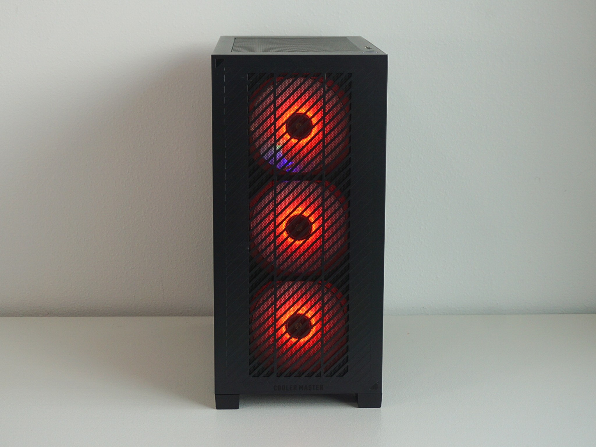 KOA - Ryzen 5 5600X / RX 7600 8GB / 16GB RAM / 1TB NVMe SSD - Gaming PC