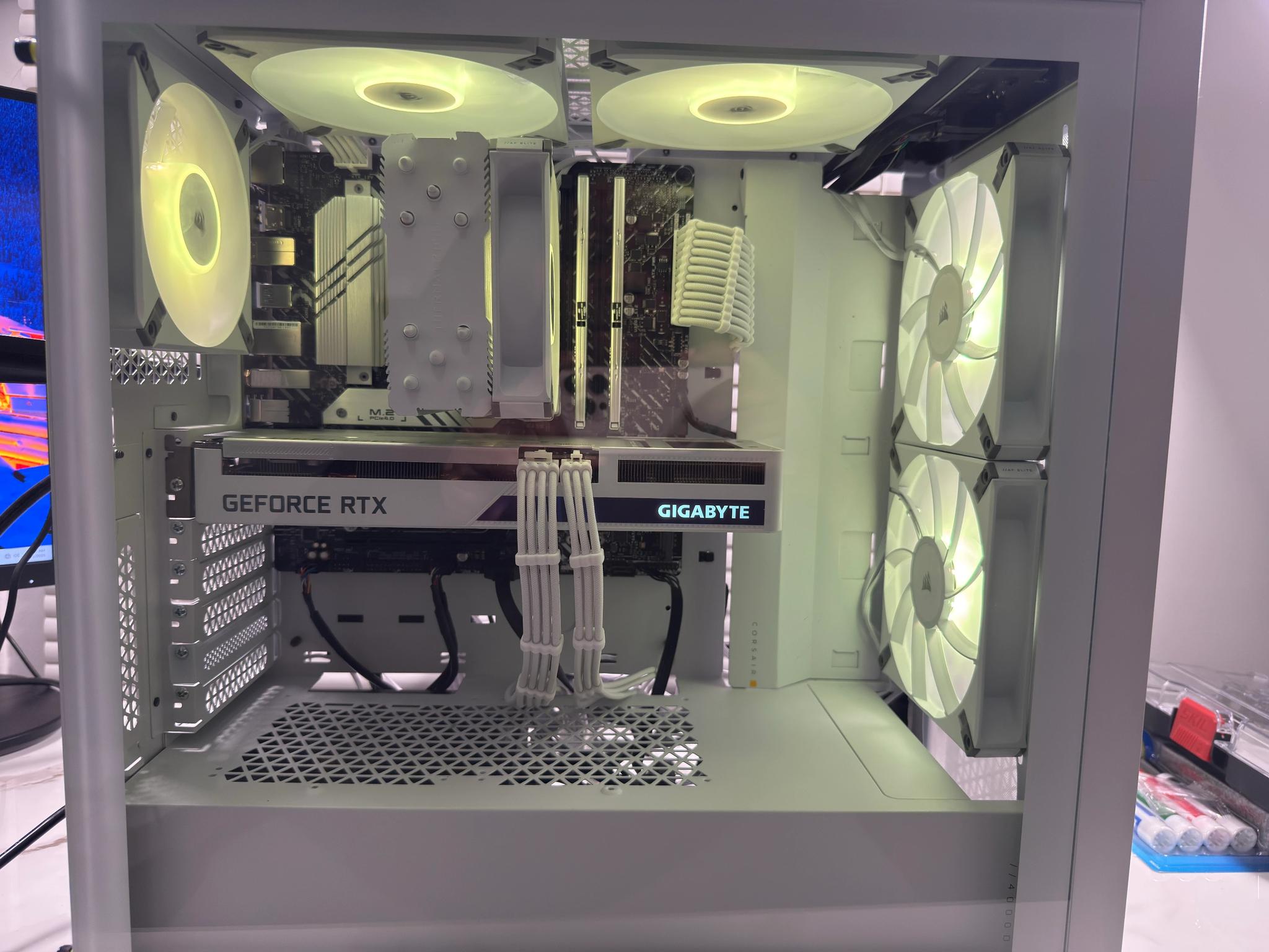 ❄️WHITE GAMING PC❄️| i5 13600KF | RTX 3060ti | 32gb Ram