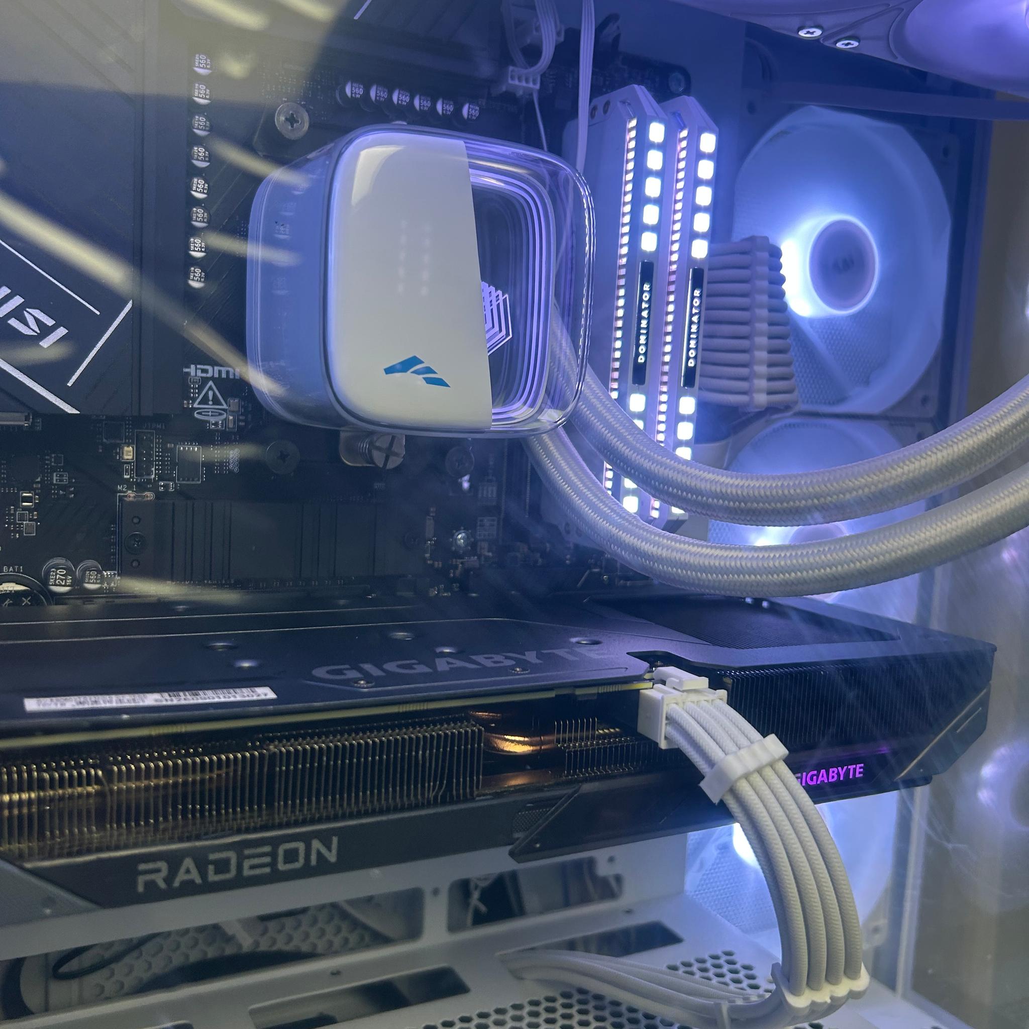 Rx9060 XT 16gb | Ryzen 5 | 32gb DDR5 | Gaming pc