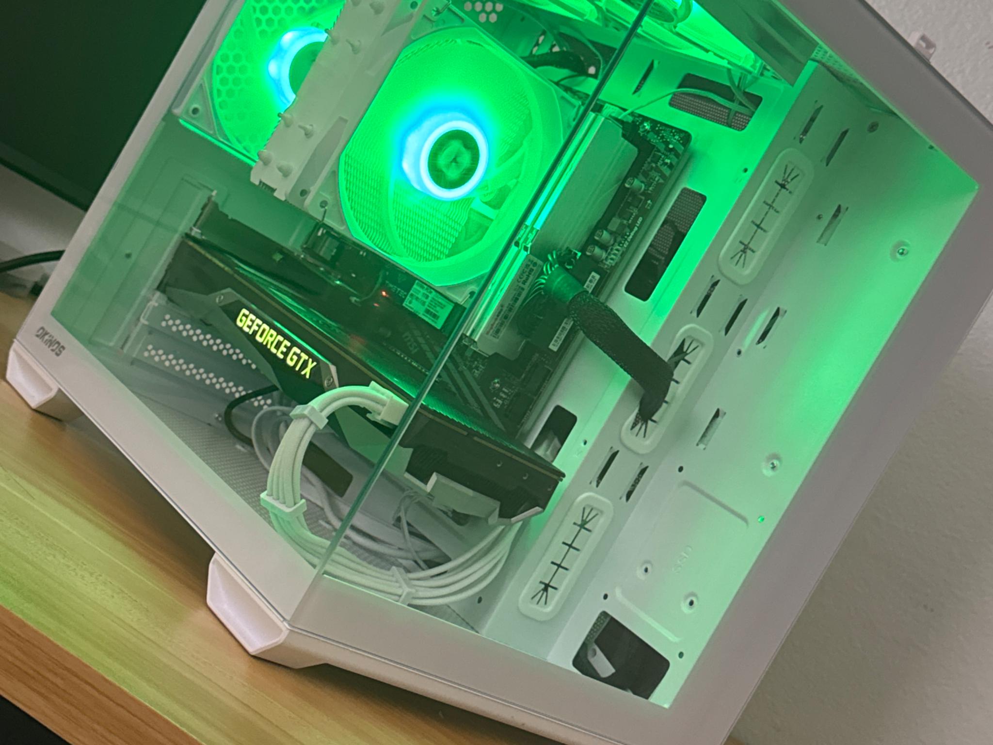 ⚪️White Pure Performance Monster⚪️|GTX 1080|Ryzen 5 3500X|16 GB RAM|1 TB SSD|WIFI+ Windows 11|