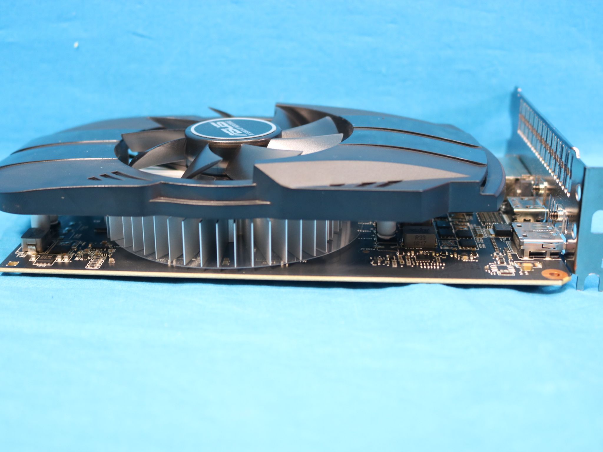 ASUS GeForce GTX 1050 Ti Phoenix 4GB GDDR5 PCIe 3.0 x16 Desktop GPU - 4211706701