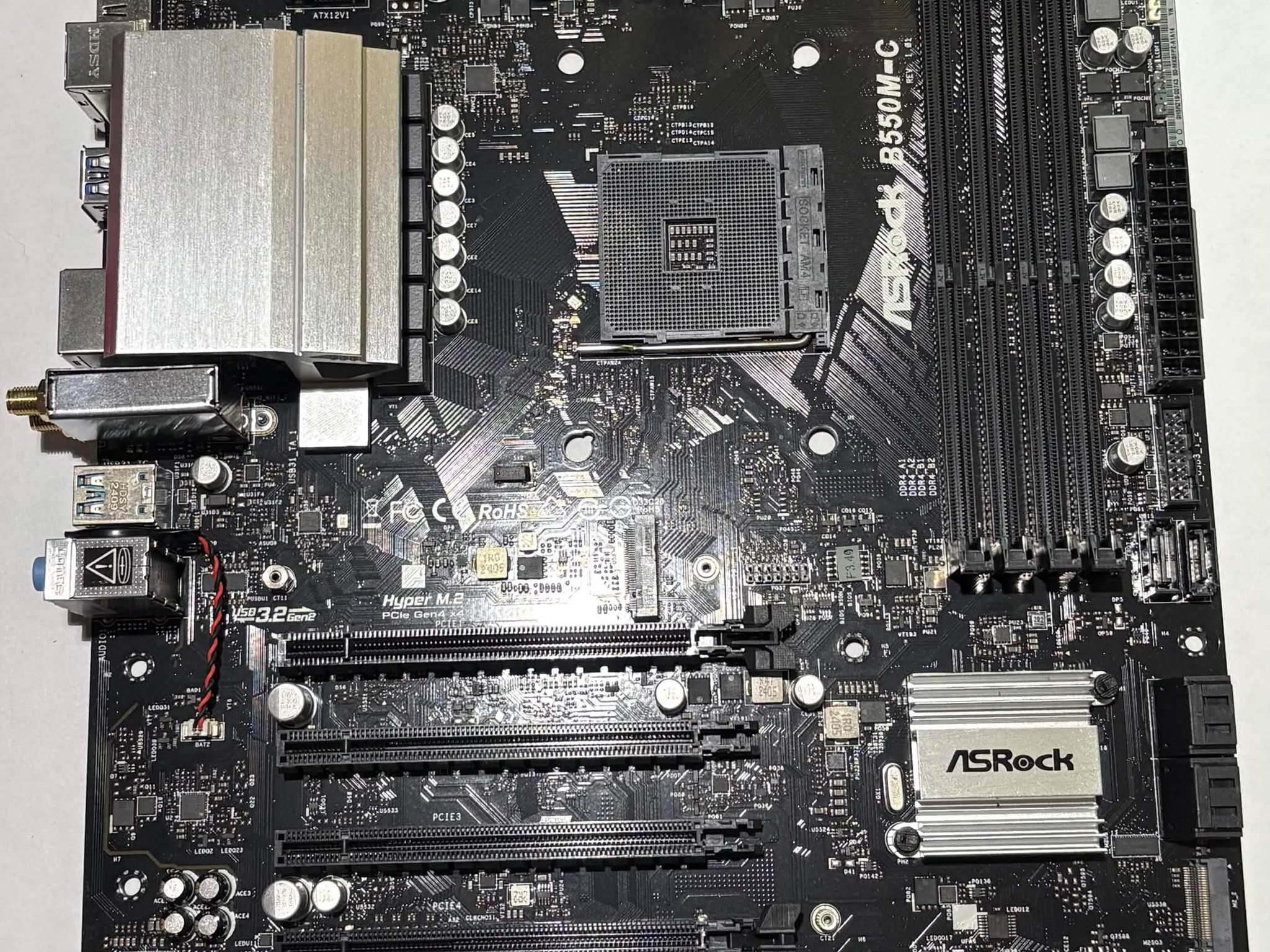 ASRock B550M-C AM4 Motherboard – DDR4 – PCIe 4.0 – Tested Working – I/O Shield Included