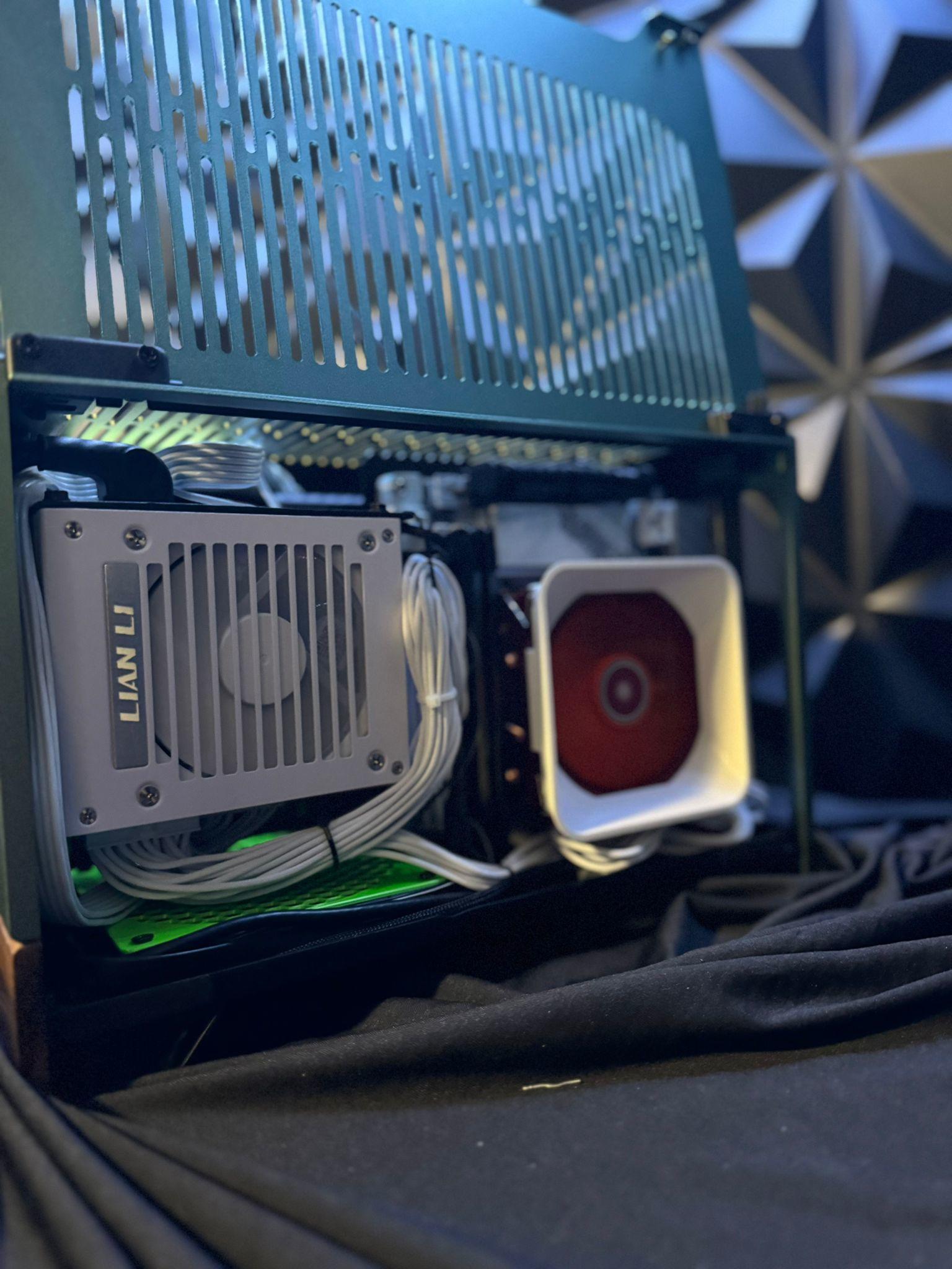 💚Baby Jade 🌿| Ryzen 7 9800X3D| RTX 5080| 6 TB NVMe| 32 GB DDR5| 850 W PSU