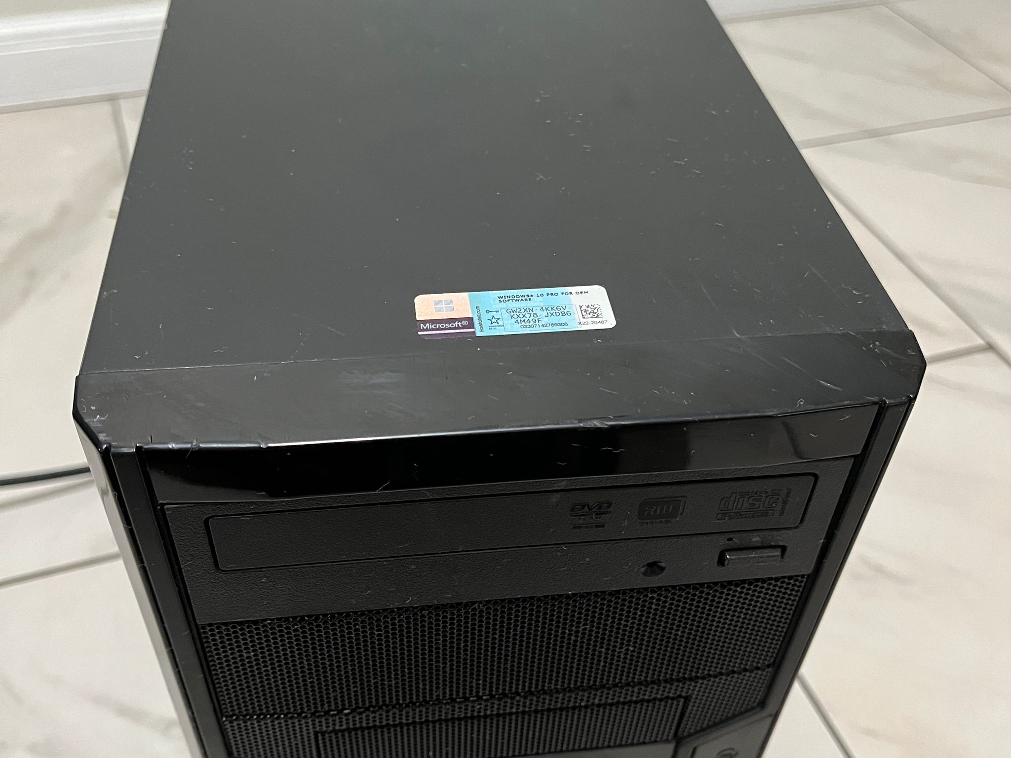 NVIDIA RTX 4060, Intel Core i7-9700, 16GB RAM, 500GB SSD - High FPS Gaming PC w/ Wi-Fi & BT