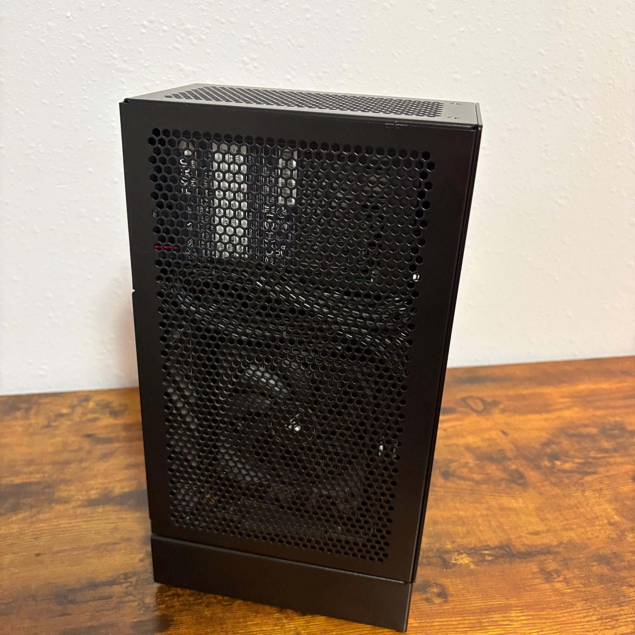 Radeon 9060xt 16GB Custom Gaming PC- Core Ultra 5 225F, 32GB DDR5, Steam OS