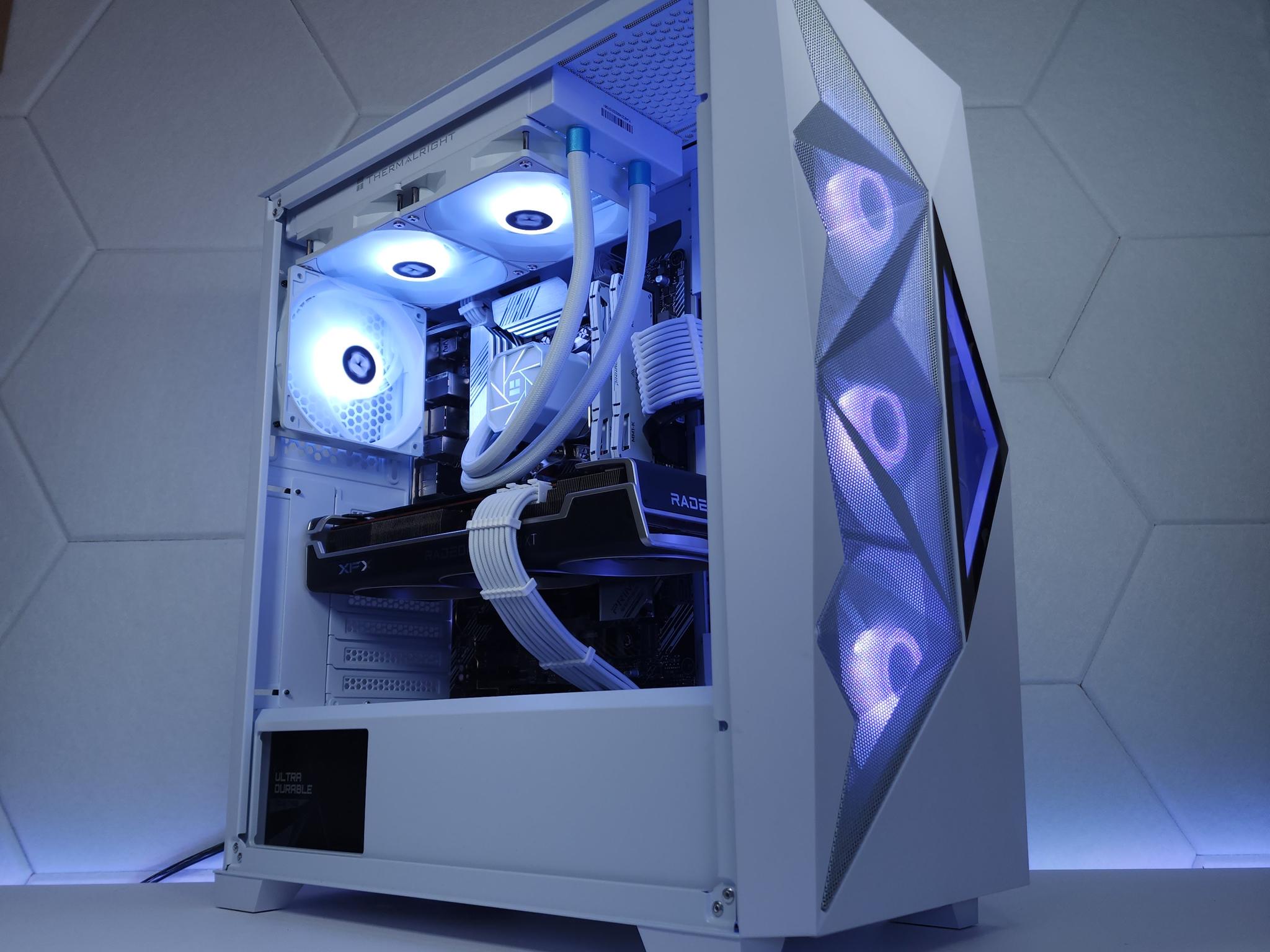 🤍💙RX 6700XT | Ryzen 5 5600G | 16GB 3200MHz | 1TB NVMe SSD
