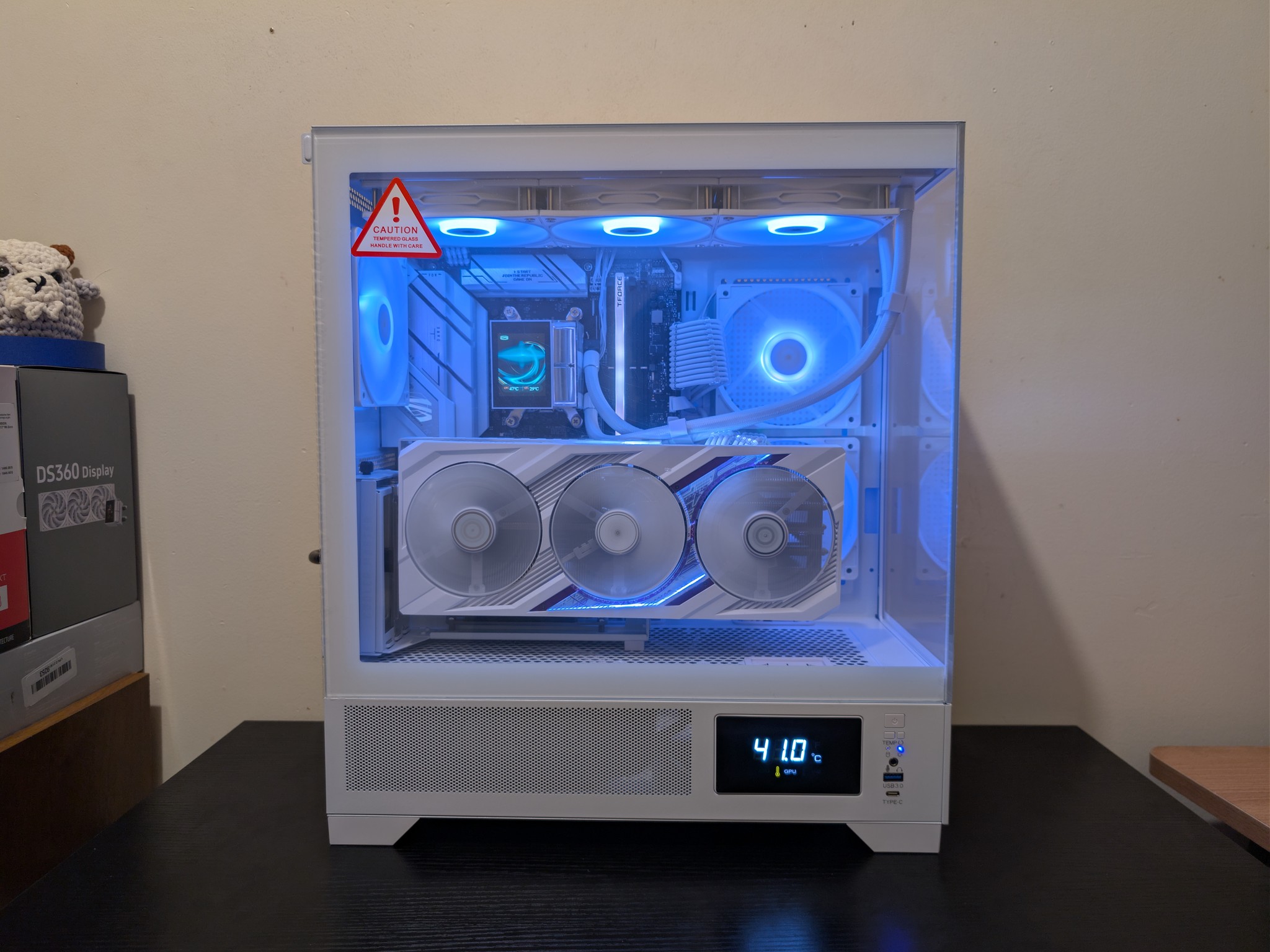 🤍🦢 4K Gaming Beast | RX 7900XT | Ryzen 7 7700X | 2TB SSD | 32GB RAM | WiFi 6 & Bluetooth 🦢🤍