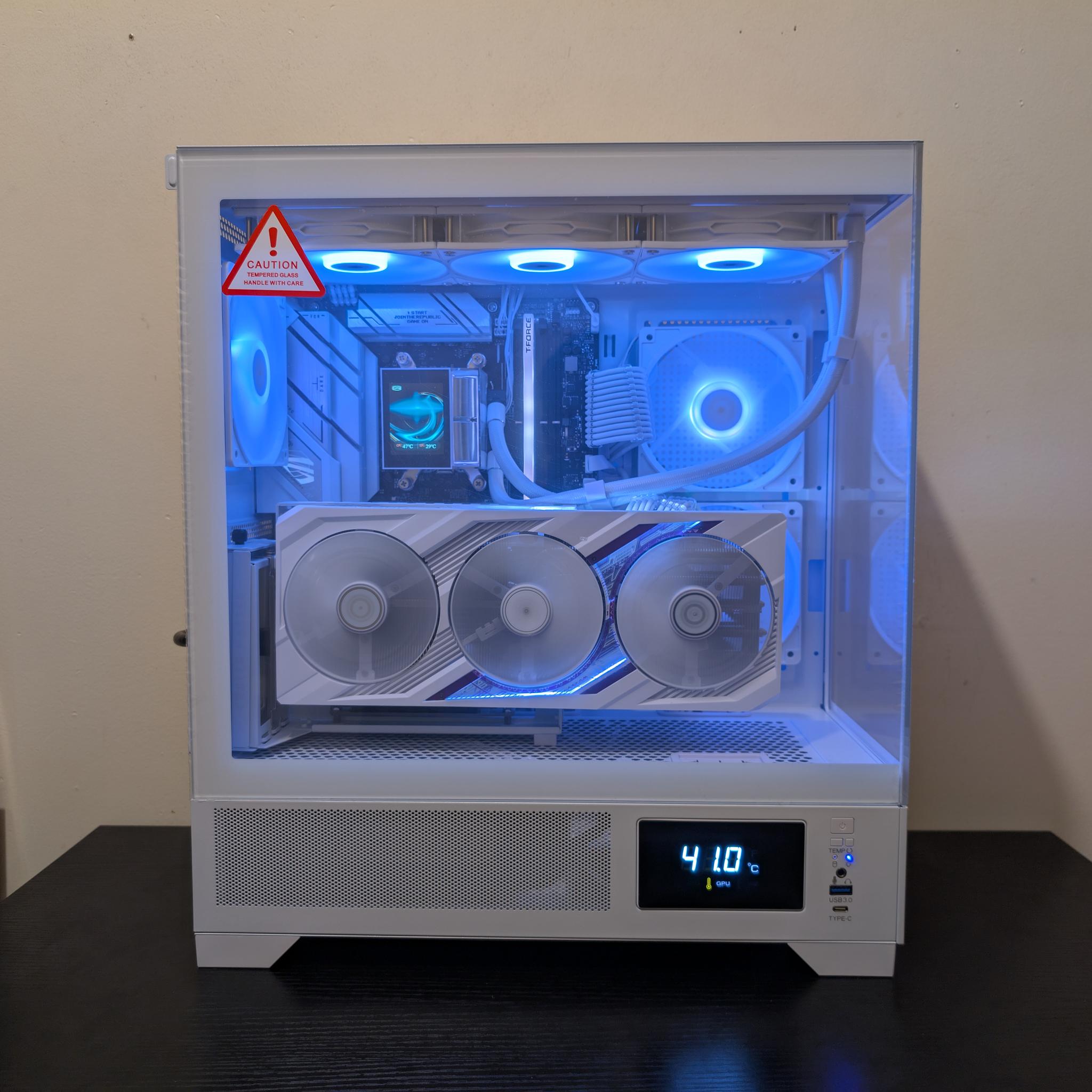 🤍🦢 4K Gaming Beast | RX 7900XT | Ryzen 7 7700X | 2TB SSD | 32GB RAM | WiFi 6 & Bluetooth 🦢🤍