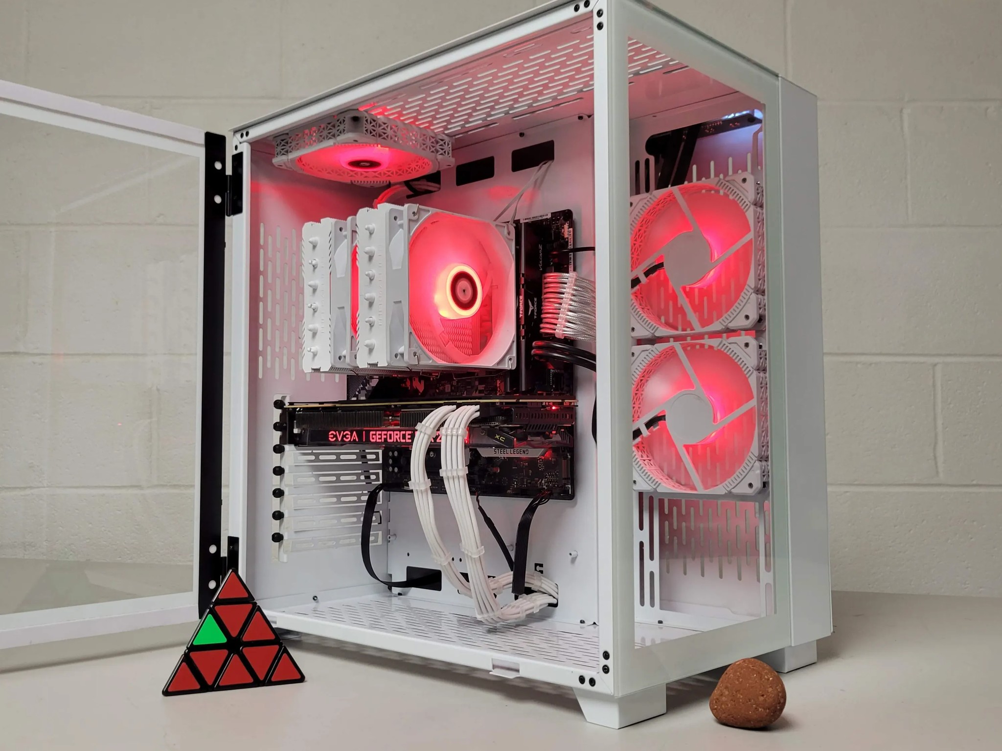 🔥🧊RTX 2080 8gb White Gaming PC🔥🧊 (Ryzen 5 5600x//RTX 2080 8gb)