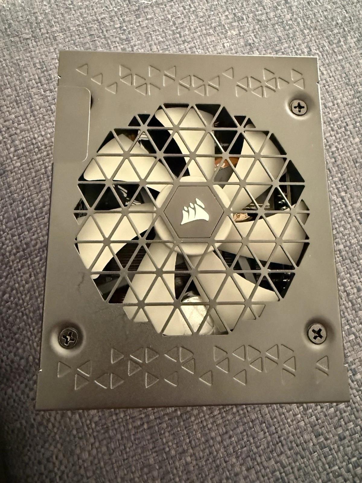 CORSAIR SF850 ATX 3.1 SF Series Fully Modular SFX Power Supply 850W 80 PLUS Platinum