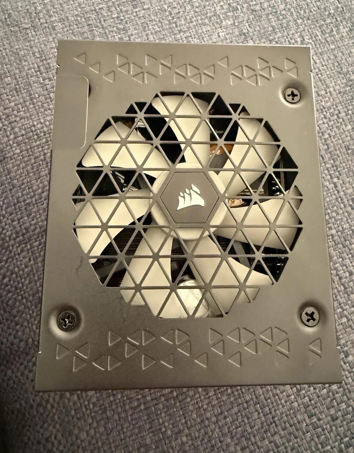 CORSAIR SF850 ATX 3.1 SF Series Fully Modular SFX Power Supply 850W 80 PLUS Platinum