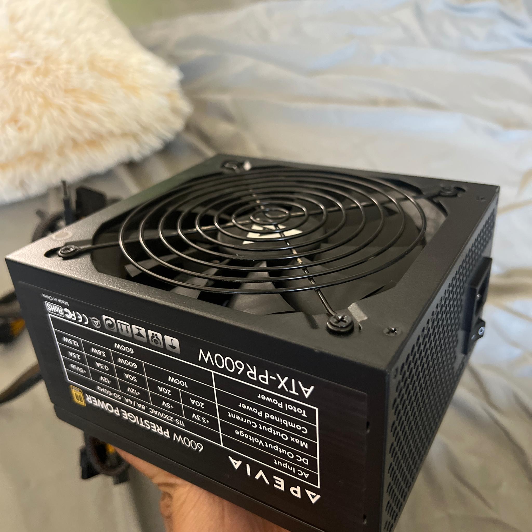 Apevia Prestige 600watt PSU 80+ Gold