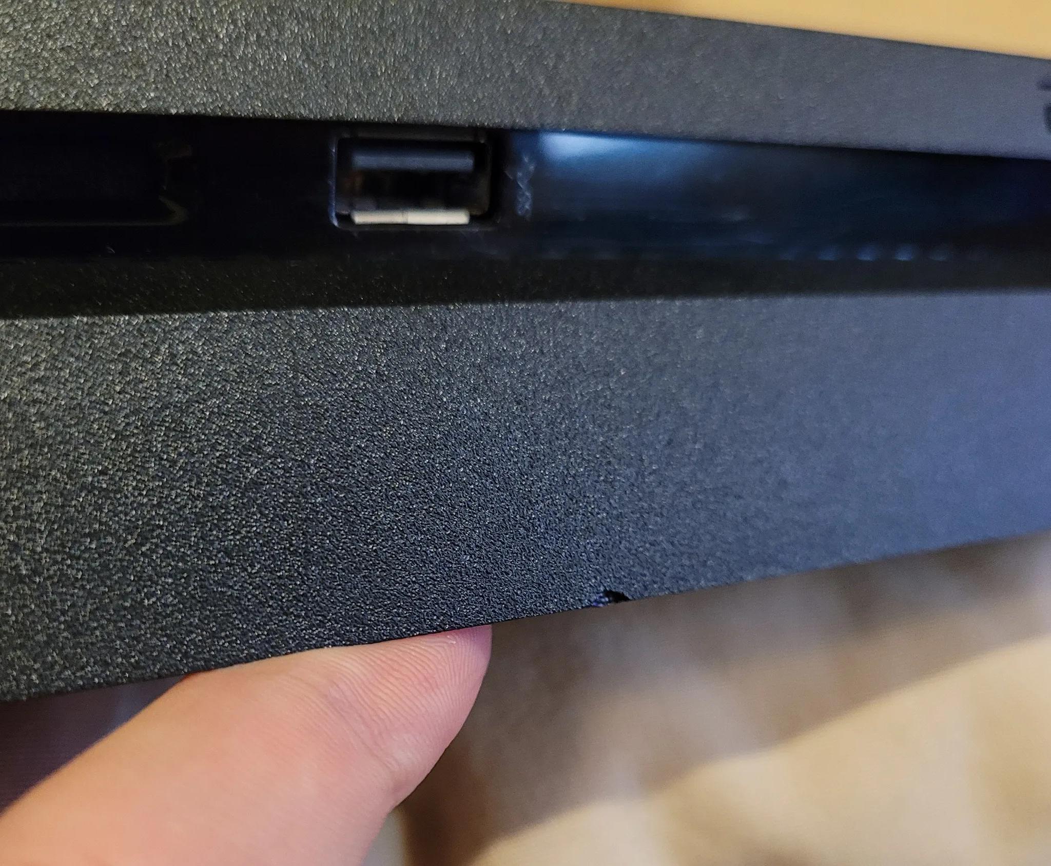 PlayStation 4 Slim Black 1TB Console