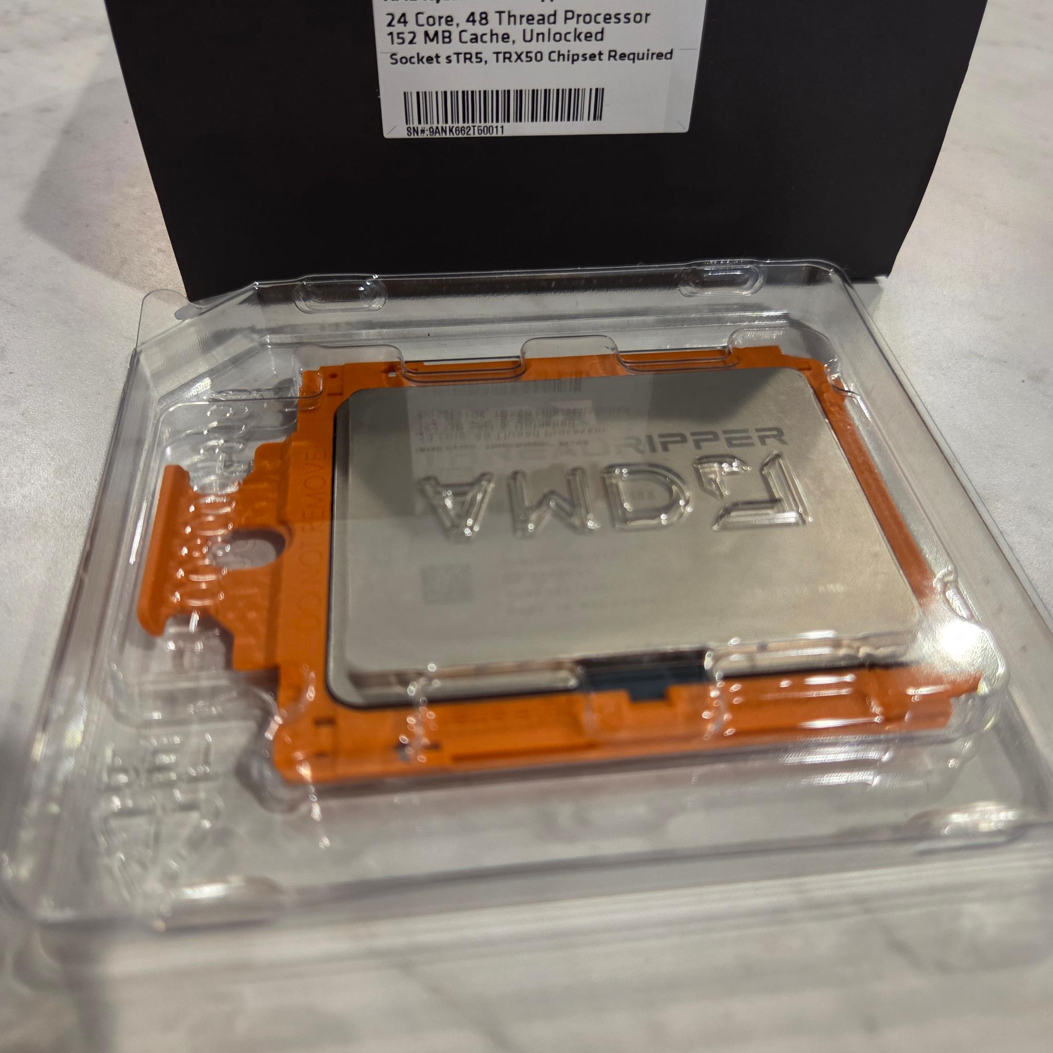 AMD Threadripper 7960X (24C/48T) + Gigabyte TRX50 AI TOP - CPU/Mobo Combo