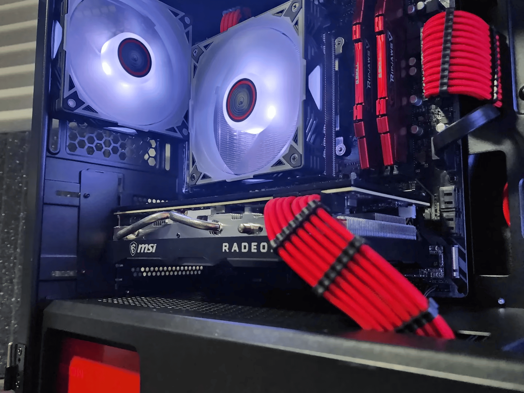 🔺️💠🔺️ AMD Ryzen 5 3500X // AMD Radeon RX 5700XT // G.SKILL Ripjaws 16GB 2400MHz