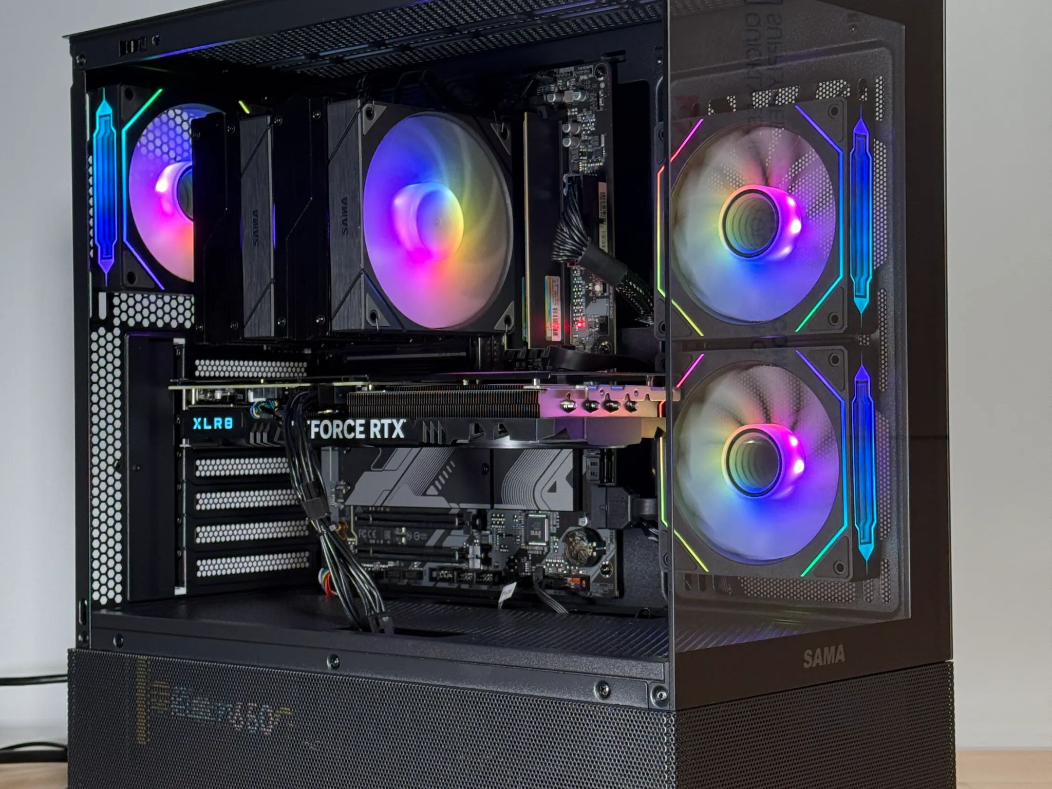 RTX 4070 Ryzen 7700x Gaming PC