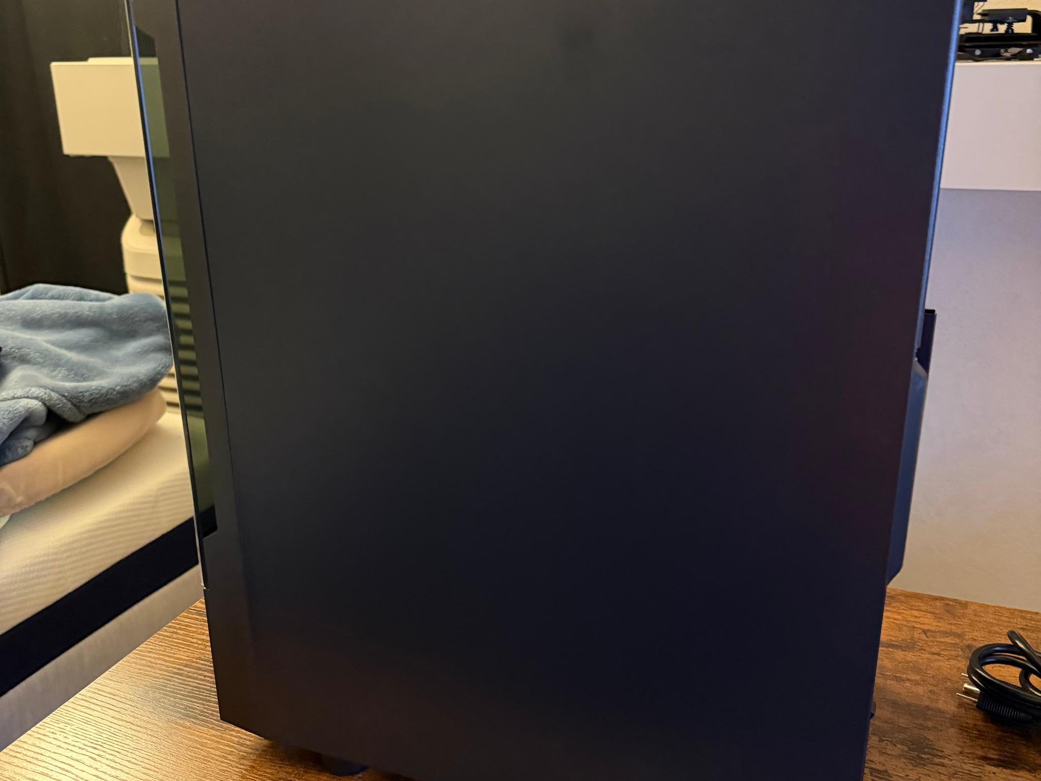 Budget Compact Gaming PC! Ryzen 5 5600x + 3070 + 32GB RAM + 512GB SSD!
