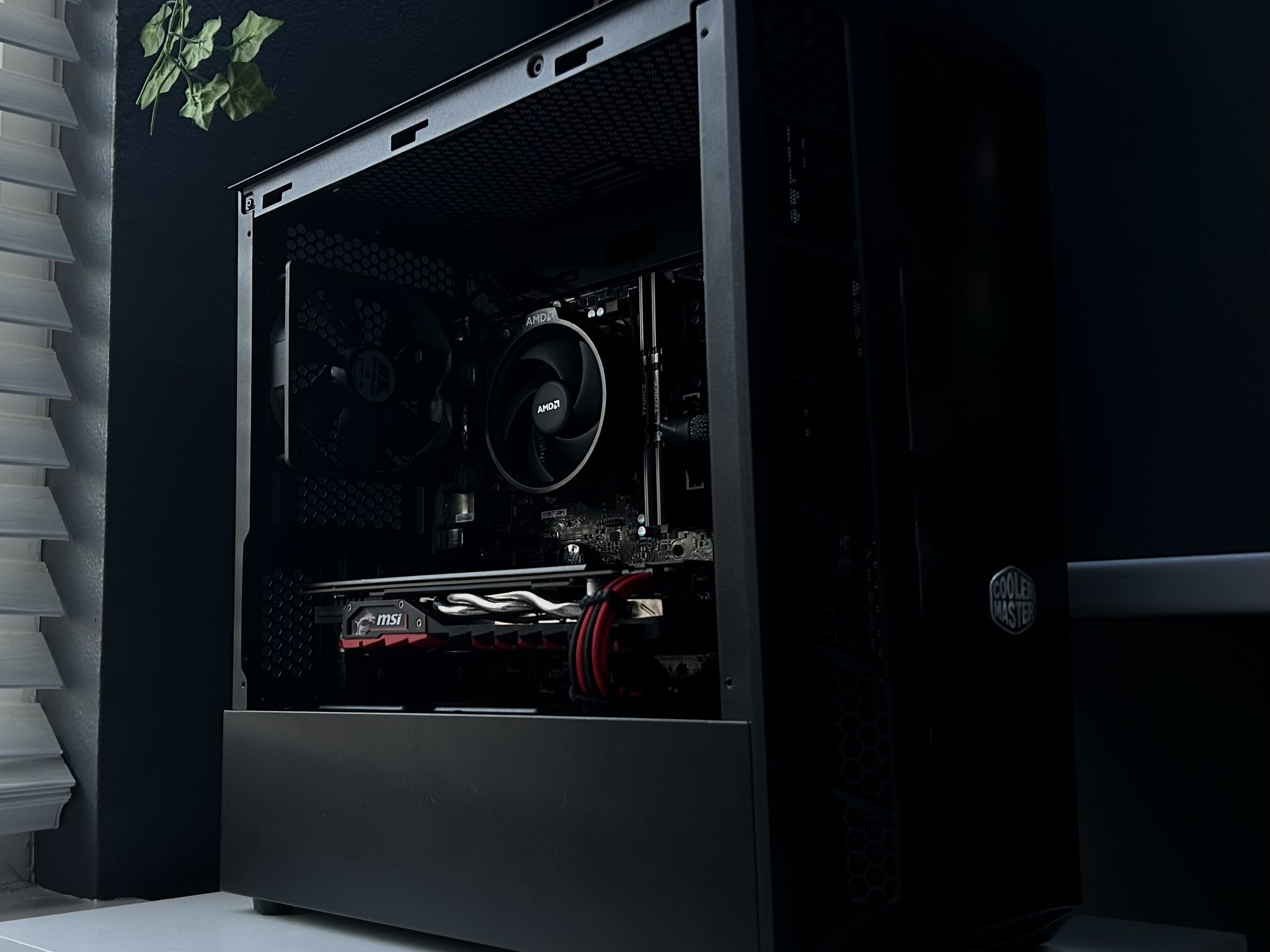 🔴 ⚫ 🔴 Compact Gaming PC | GTX 1060 // Ryzen 5 1600 AF