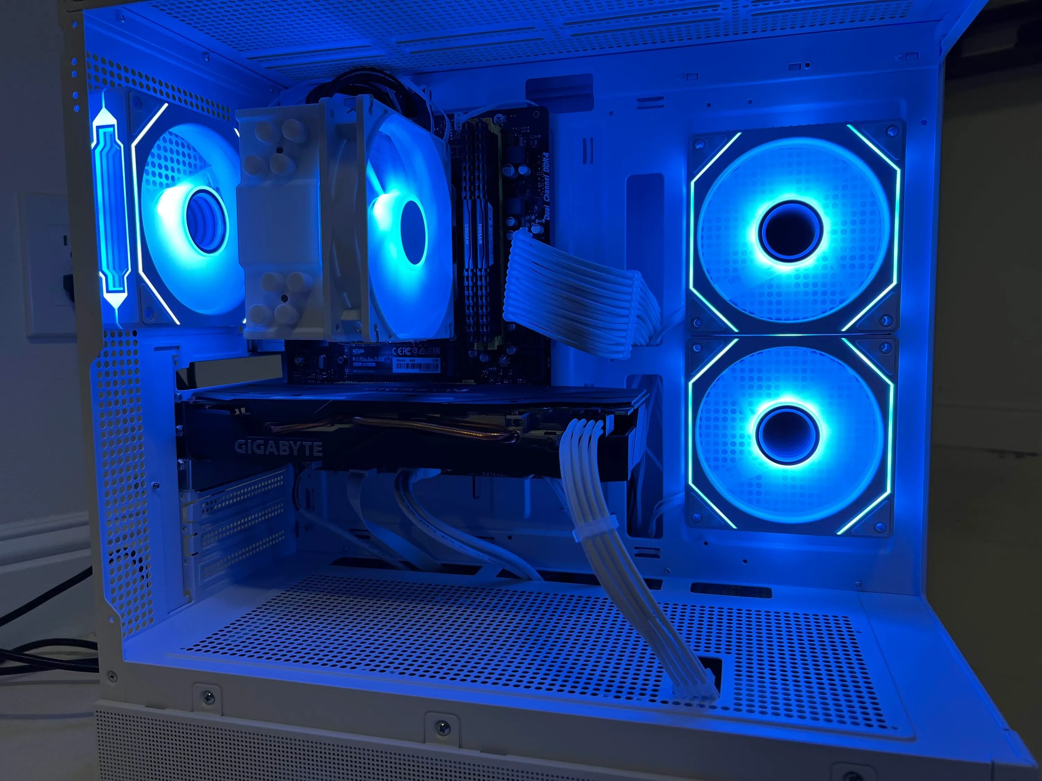 ❄️ !SALE! ❄️ RTX 2060 | Ryzen 5 5600 | 16GB RAM | 1TB NVMe SSD | Windows 1...