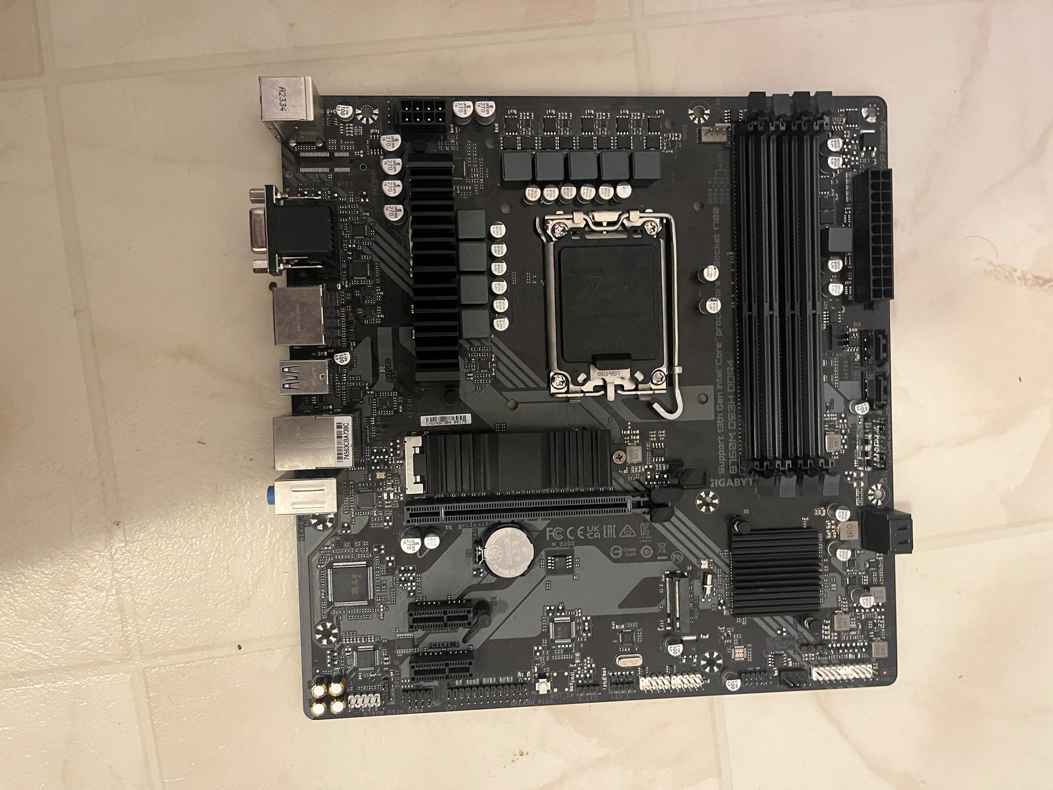 GIGABYTE B760M DS3H DDR4 (LGA 1700/ Intel/ B760/ M-ATX/ DDR4/ Dual M.2/ PCIe 4.0)