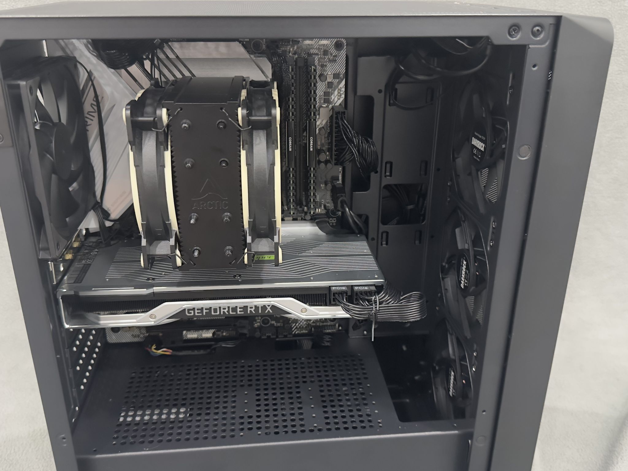 Midrange No-RGB Beast - 10600K 2080 Super FE