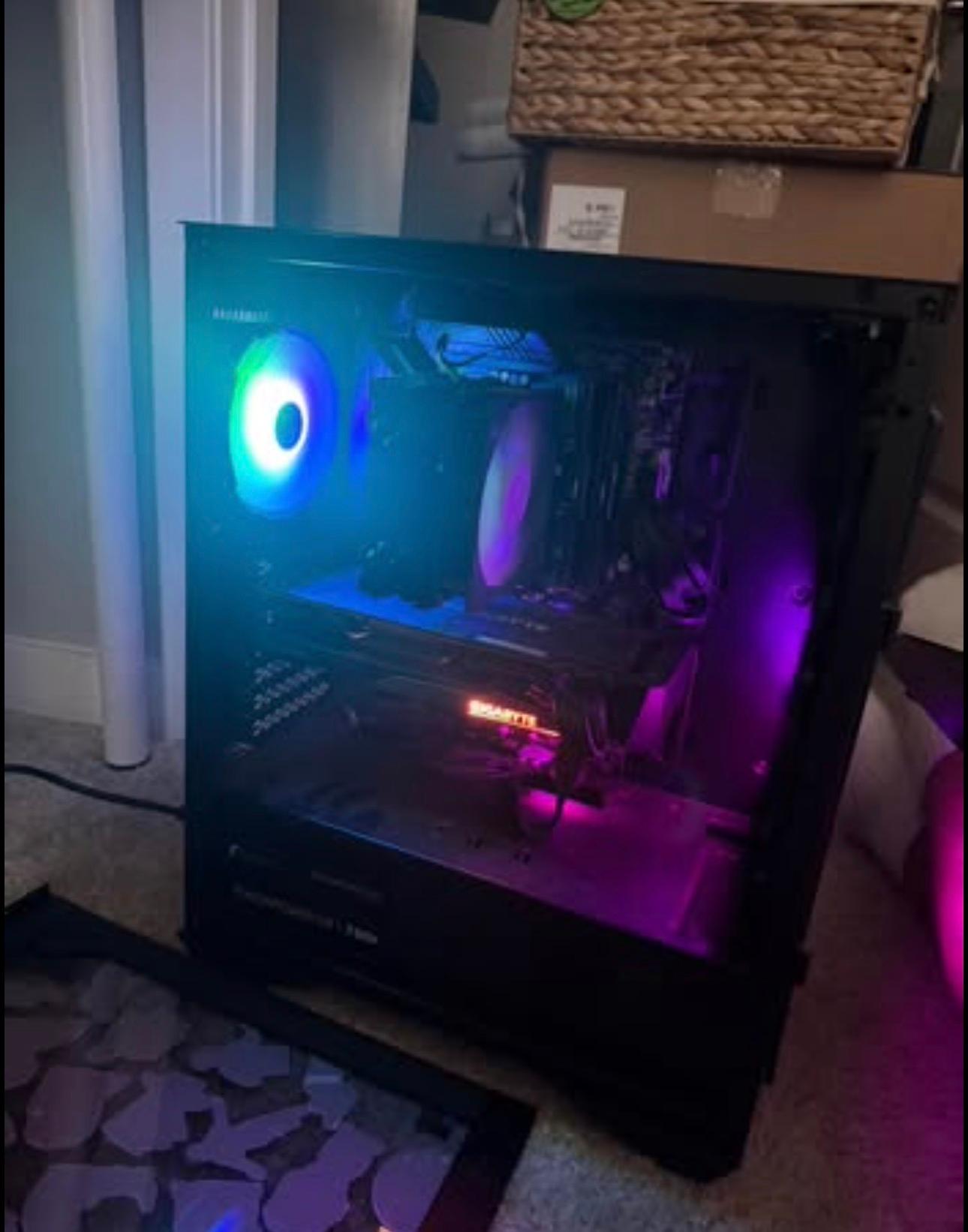 Custom Gaming PC Build and components