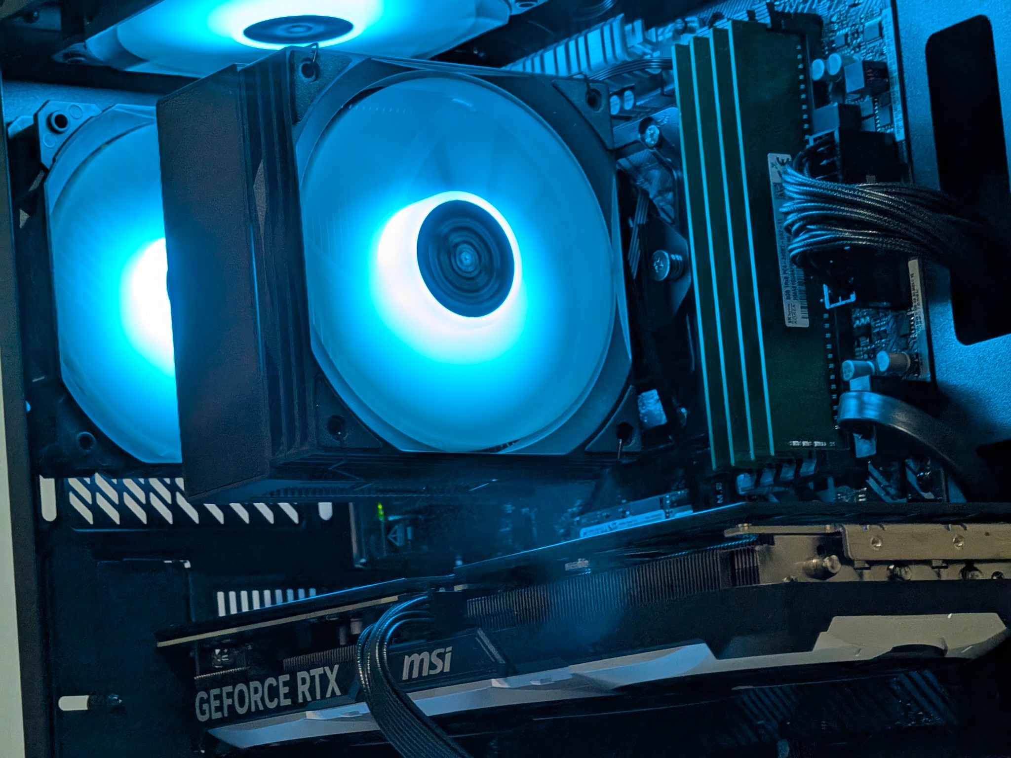 💙🖤Ryzen 7 3800x | RTX 4070 | 32GB DDR4 | 1TB SSD | Gaming PC🖤💙