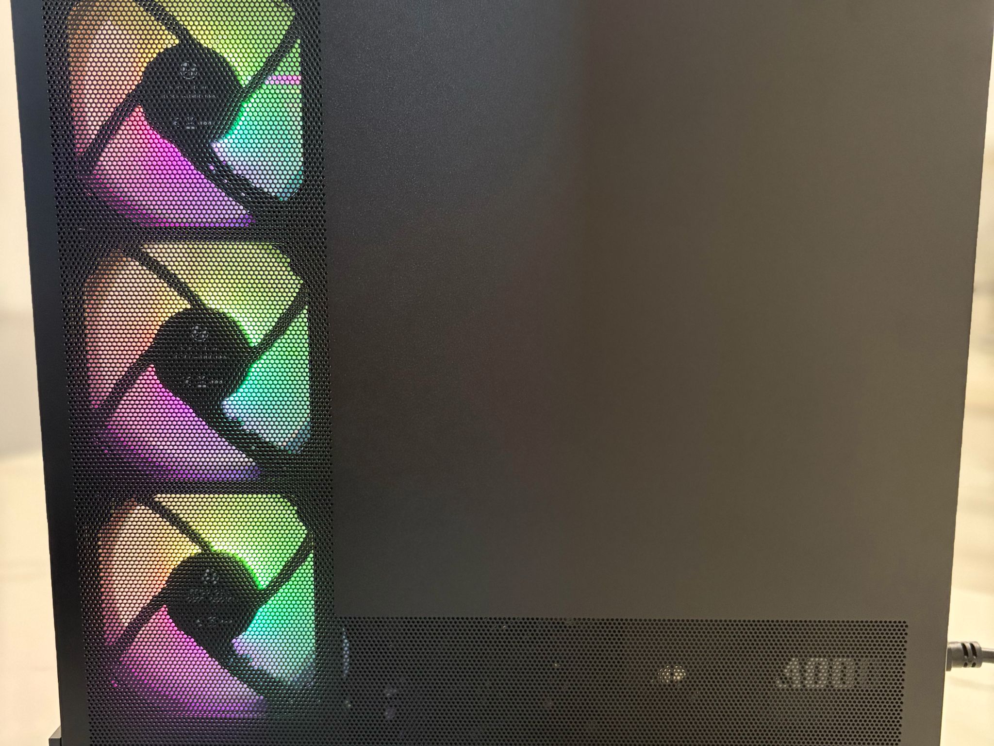 Gaming PC RX 9070 XT + RYZEN 7 9800X3D