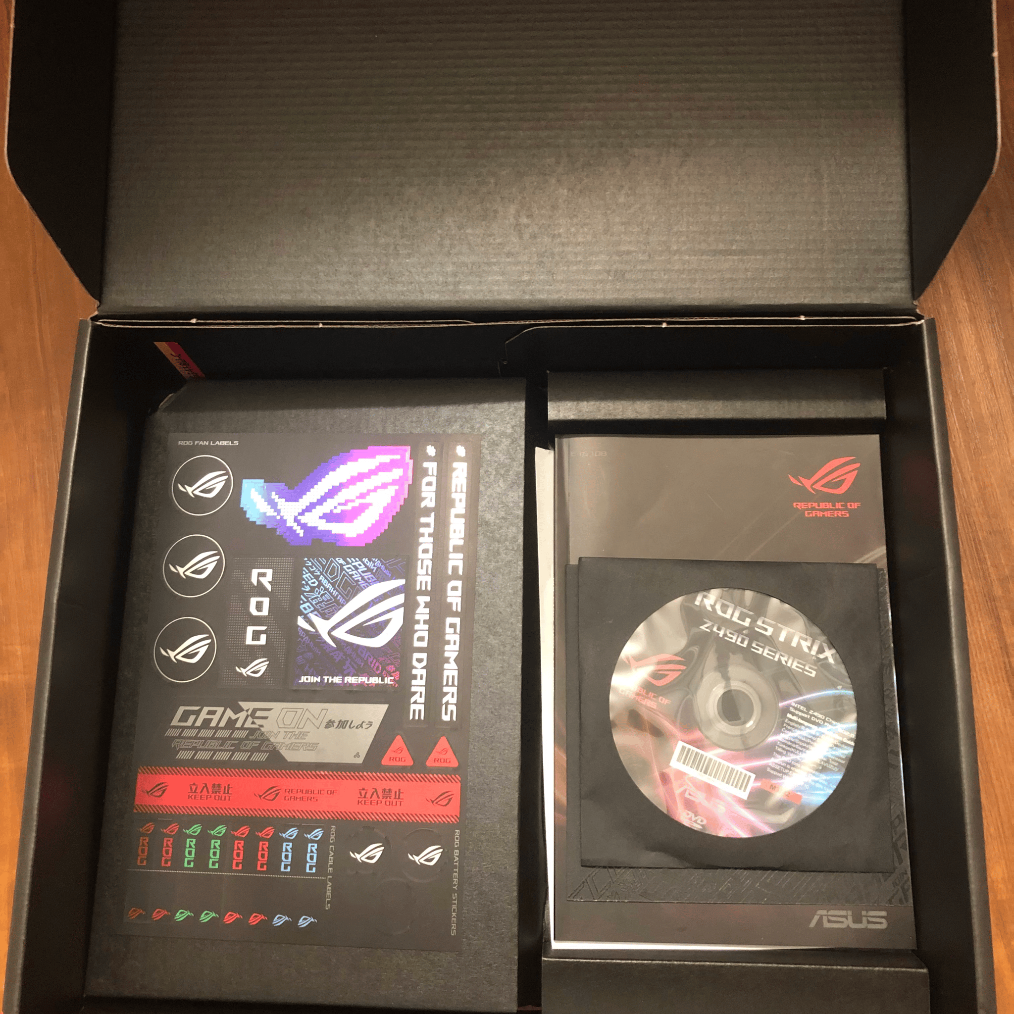 Combo: I7-10700k + Asus Z490E + 32GB RAM (3200mhz) + 1TB HHD