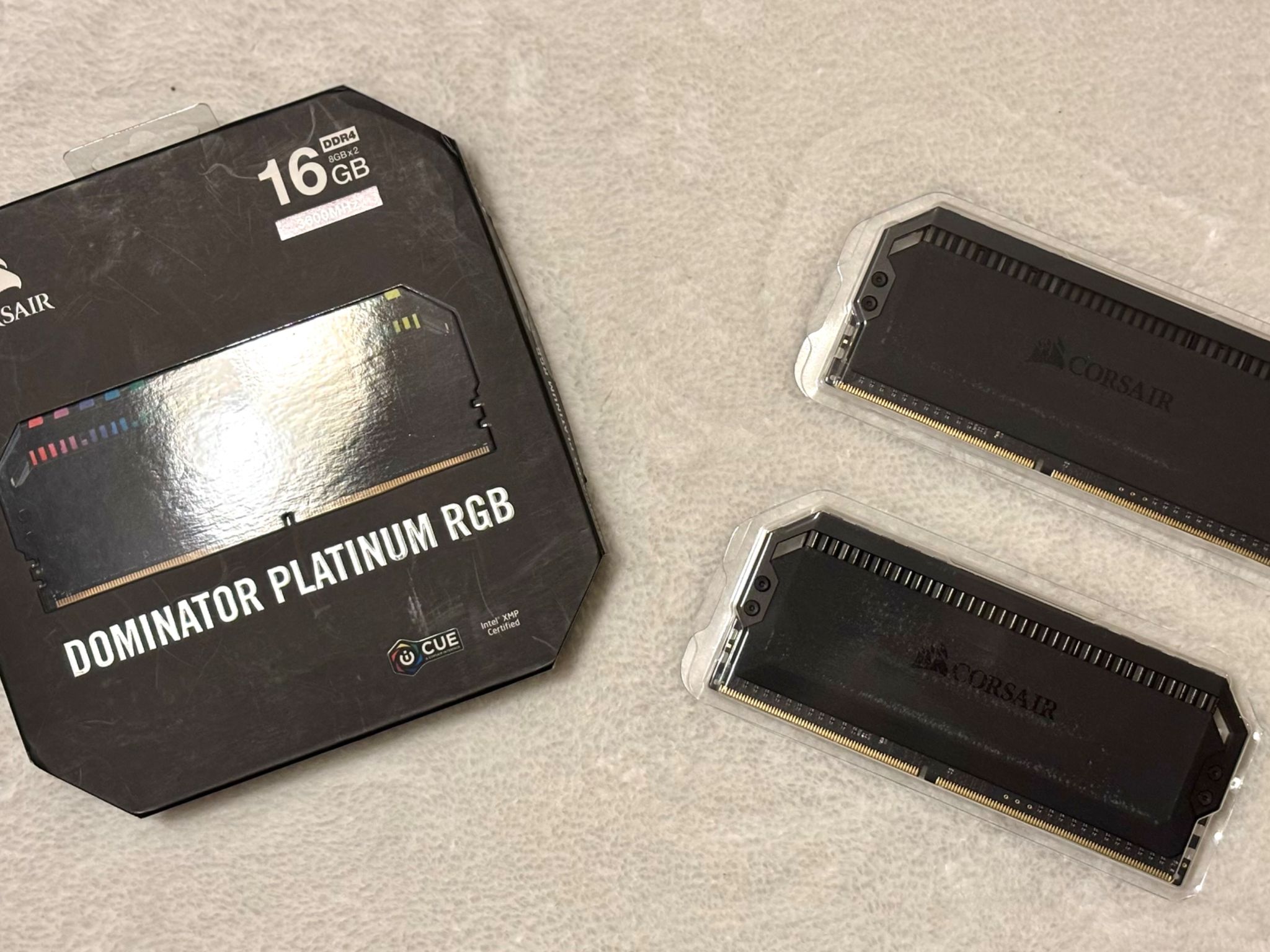 CORSAIR DOMINATOR PLATINUM RGB 16GB (2 x 8GB) DDR4 DRAM 3600MHz