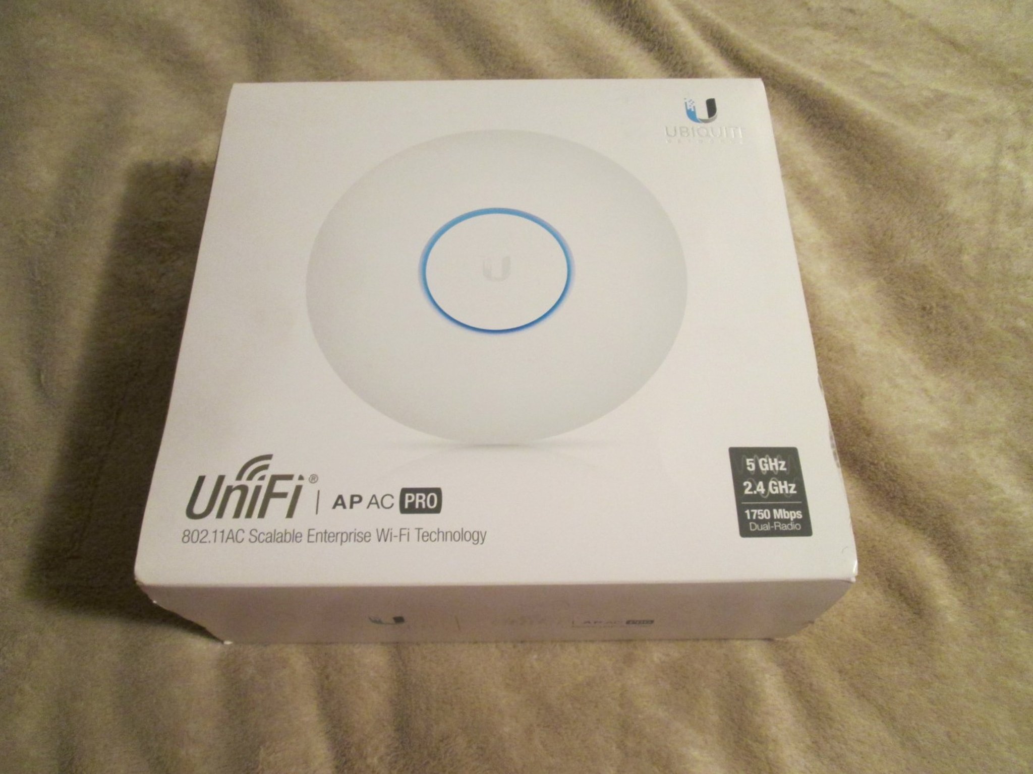 Ubiquiti Pro Access Point With Box And Accessories