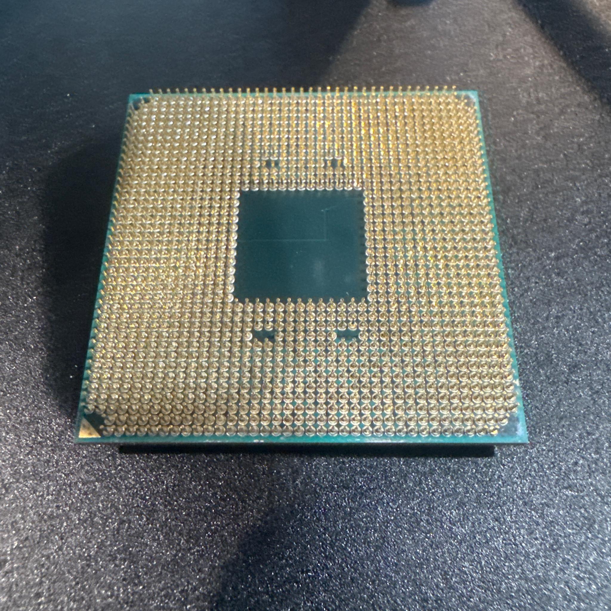 AMD Ryzen 7 5700 8-Core 16-Thread 3.7GHz CPU BROKEN | Message me through jawa for...