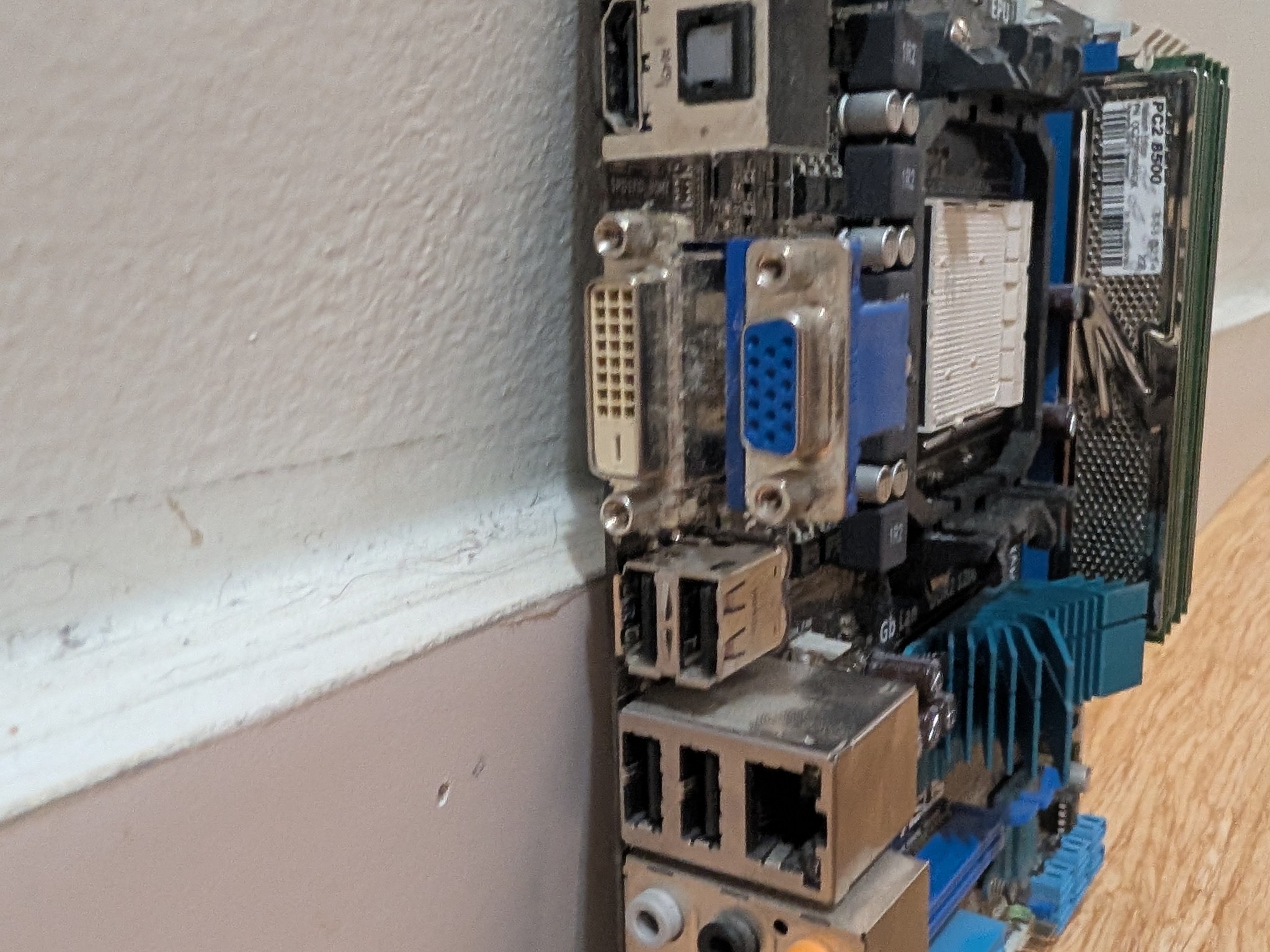 AMD AM3 Motherboard and 8GB DDR2 ZRAM