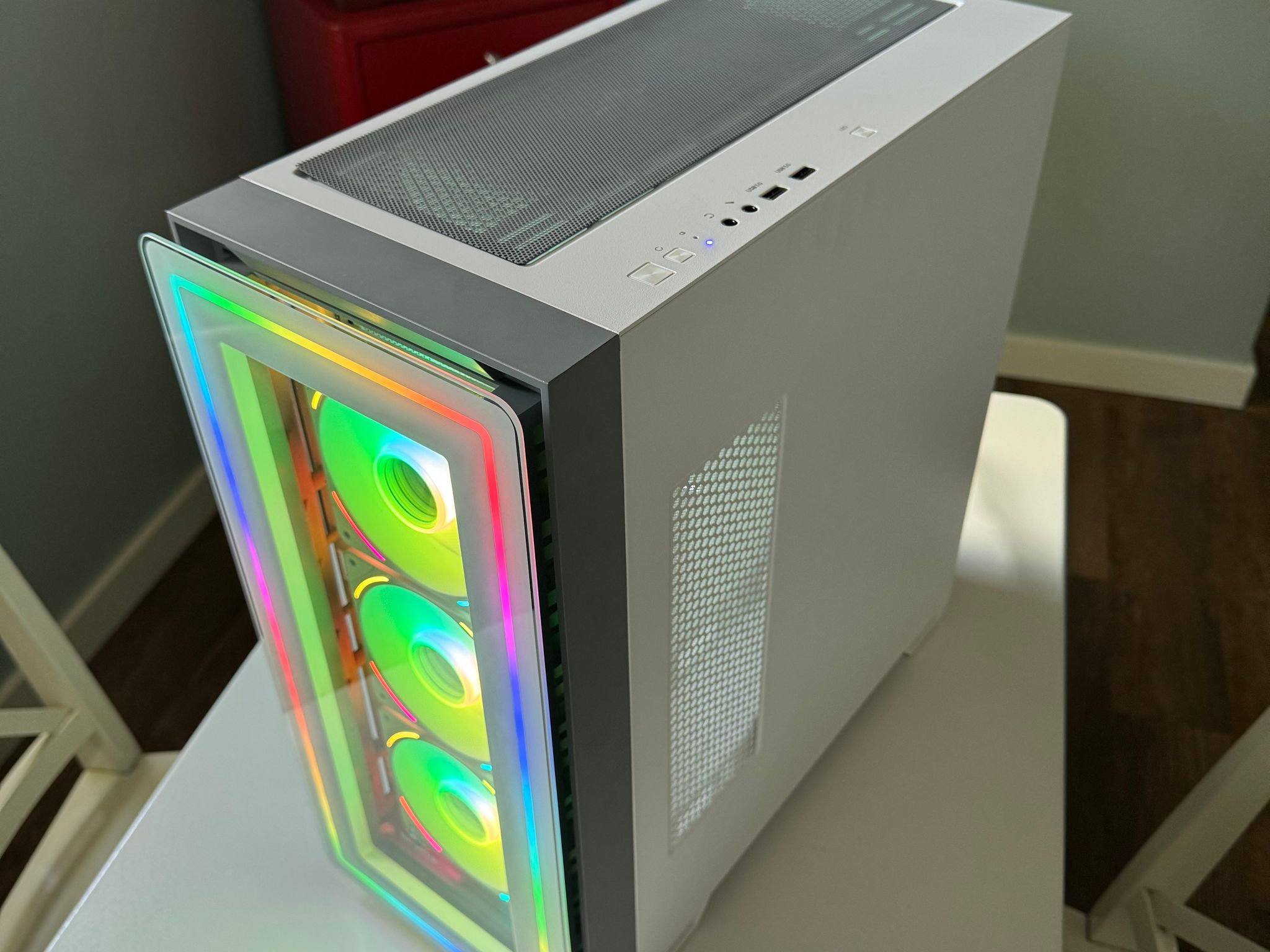 White Phantom | Custom Gaming PC | 3060 TI - R5 3600 - 16GB Ram - 512 SSD