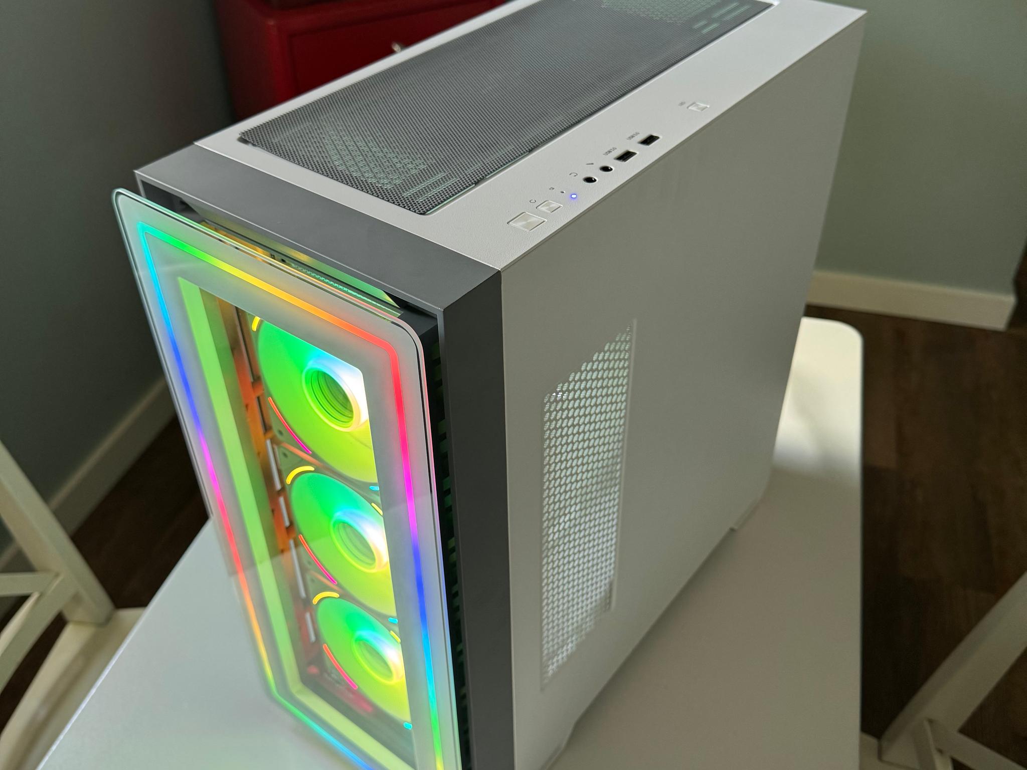 White Phantom | Custom Gaming PC | 3060 TI - R5 3600 - 16GB Ram - 512 SSD