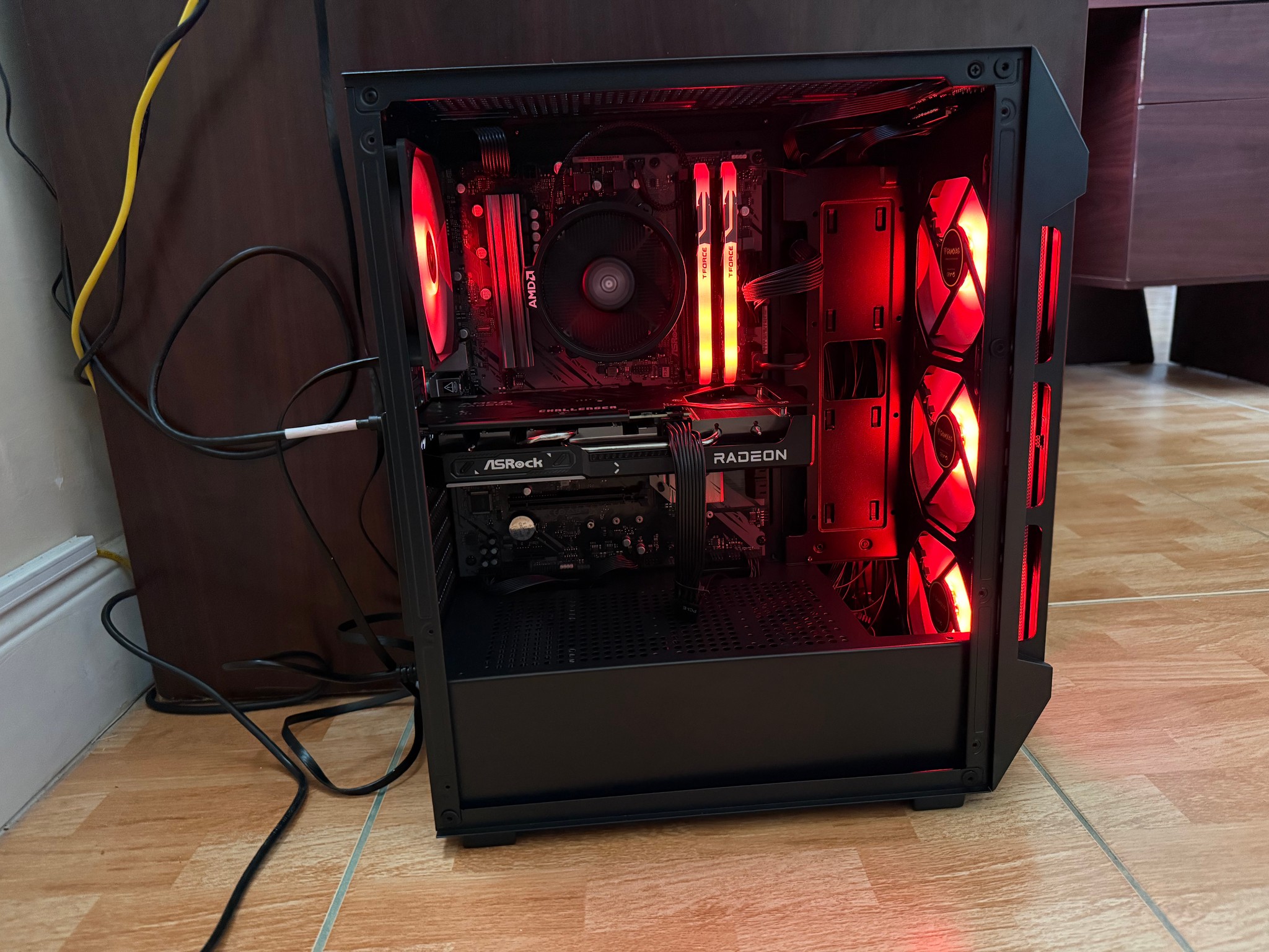 PC- 1440p Ready | 9060 XT 16 GB | Built Recently