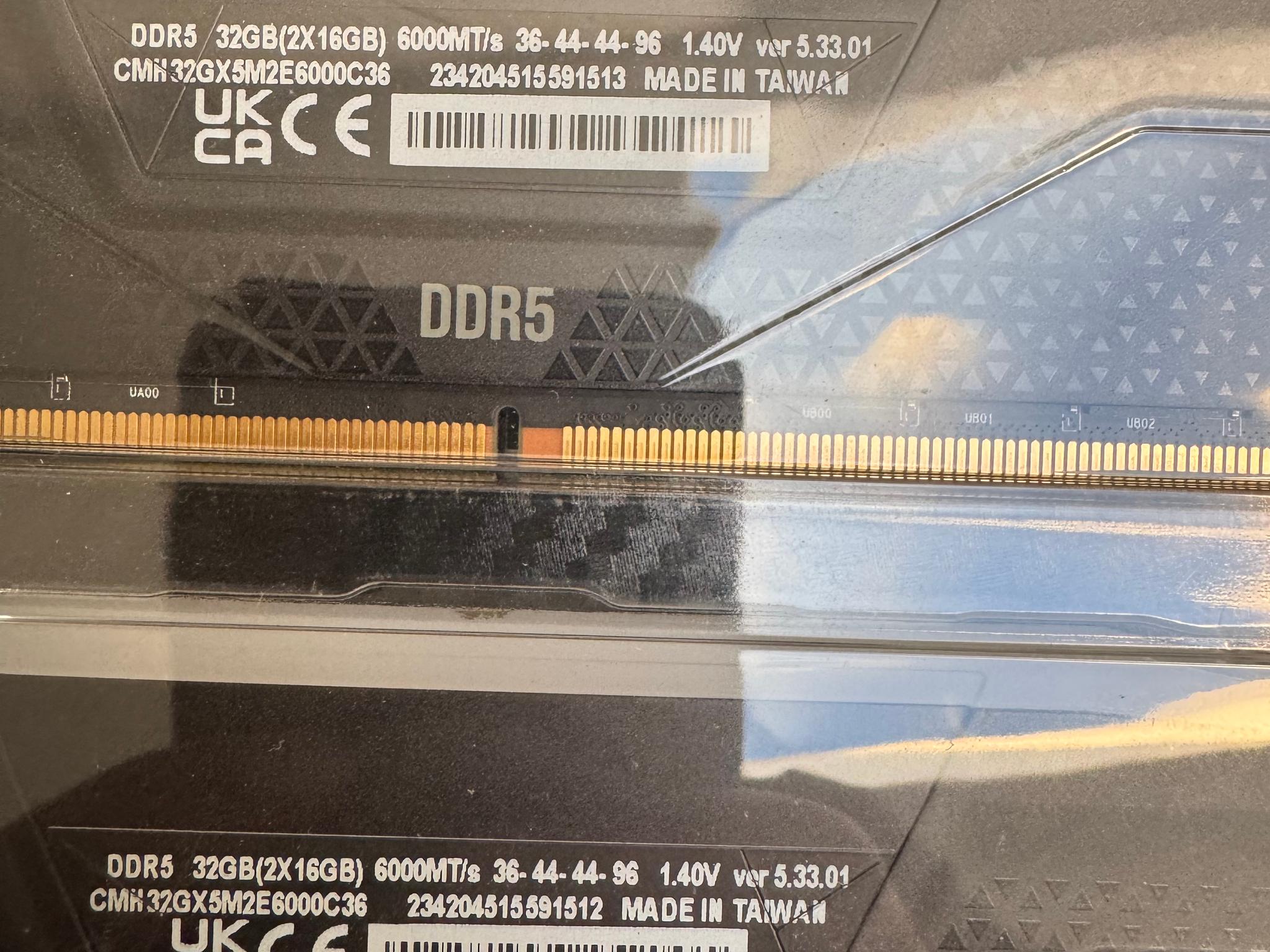 2x16GB Corsair Vengeance RGB DDR5