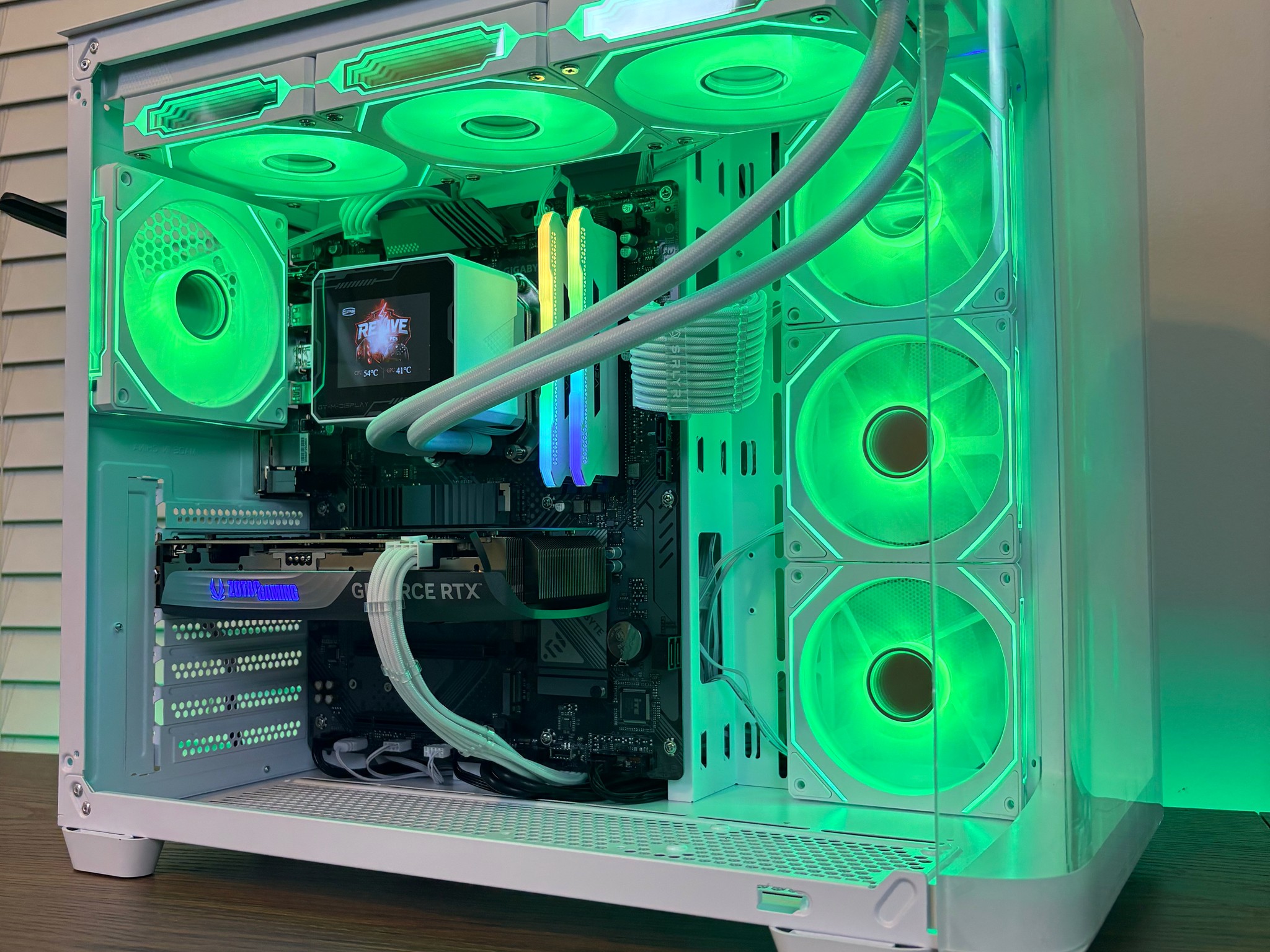 GeForce RTX 4070 Custom Gaming PC - Ryzen 5 5600X3D