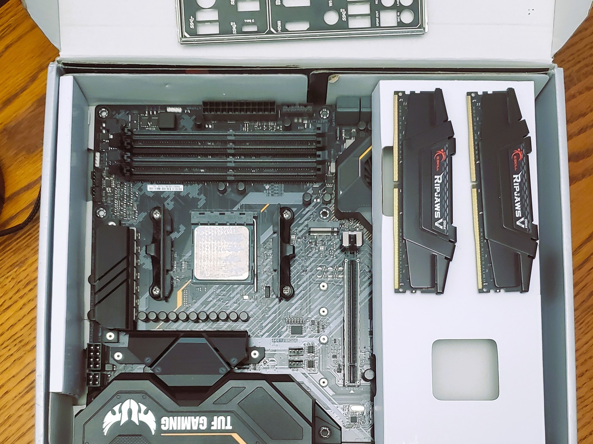 Pre-owned bundle AMD Ryzen 3950X CPU, ASUS TUF Gaming X570 BOARD, G.SKILL RipJaw 32GB RAM, Cooler