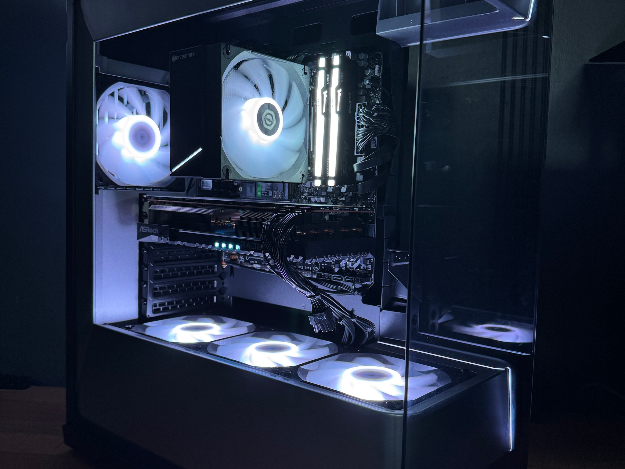 🚀PC | Ryzen 7 8700F, RX 7700 16GB, 16GB(2x8GB) DDR5, 1TB Gen4 SSD, 850W 80+ Gold