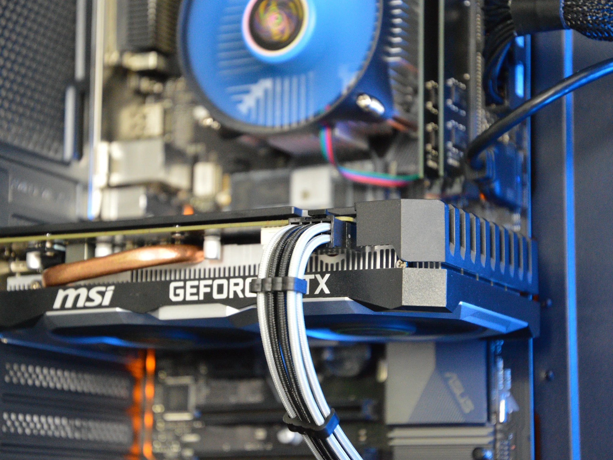 🔵🔵| GTX 1660 6GB | INTEL i7-8700 | 16GB DDR4 RAM | 1TB NVME SSD | Blue Skies |