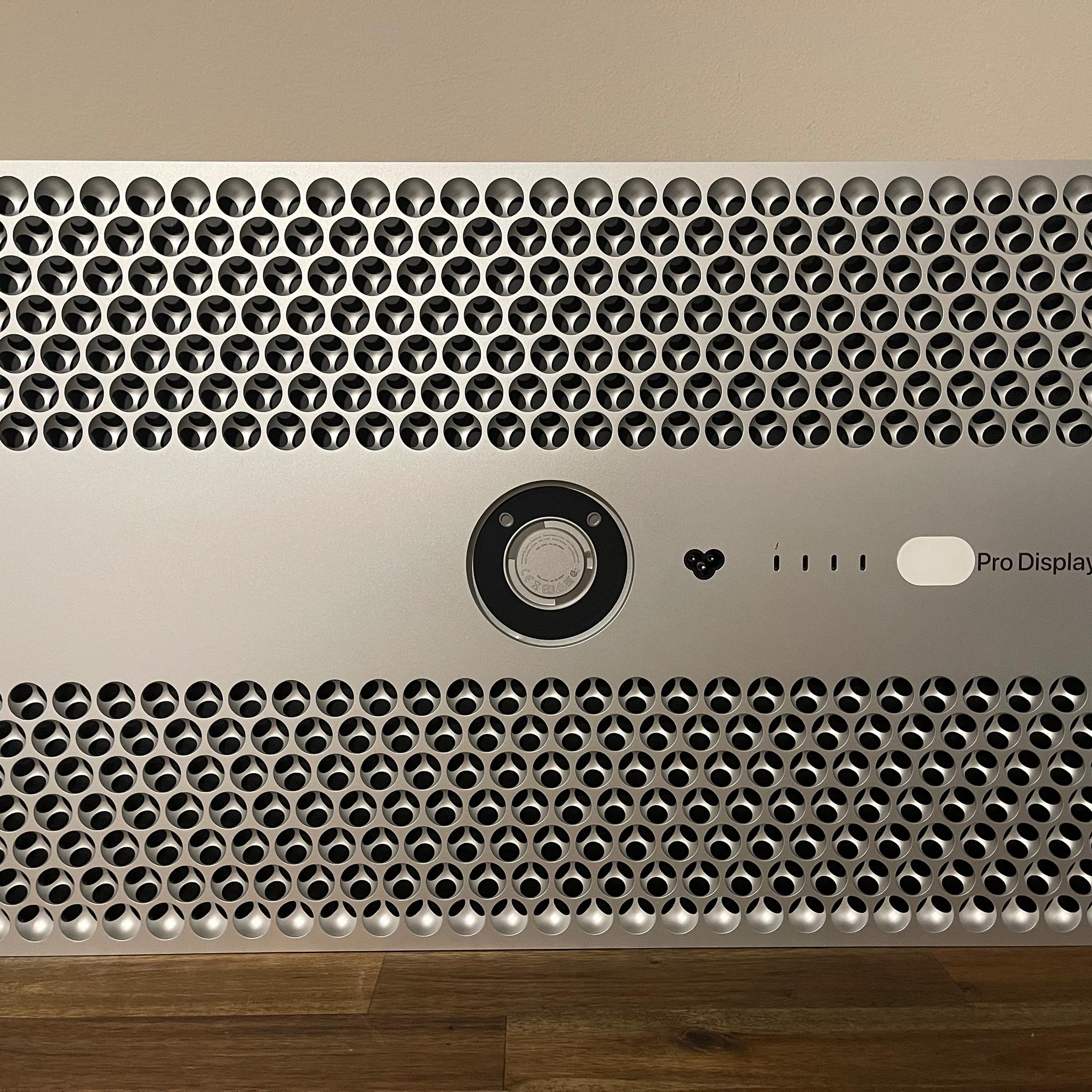Apple Pro Display XDR 6K Monitor