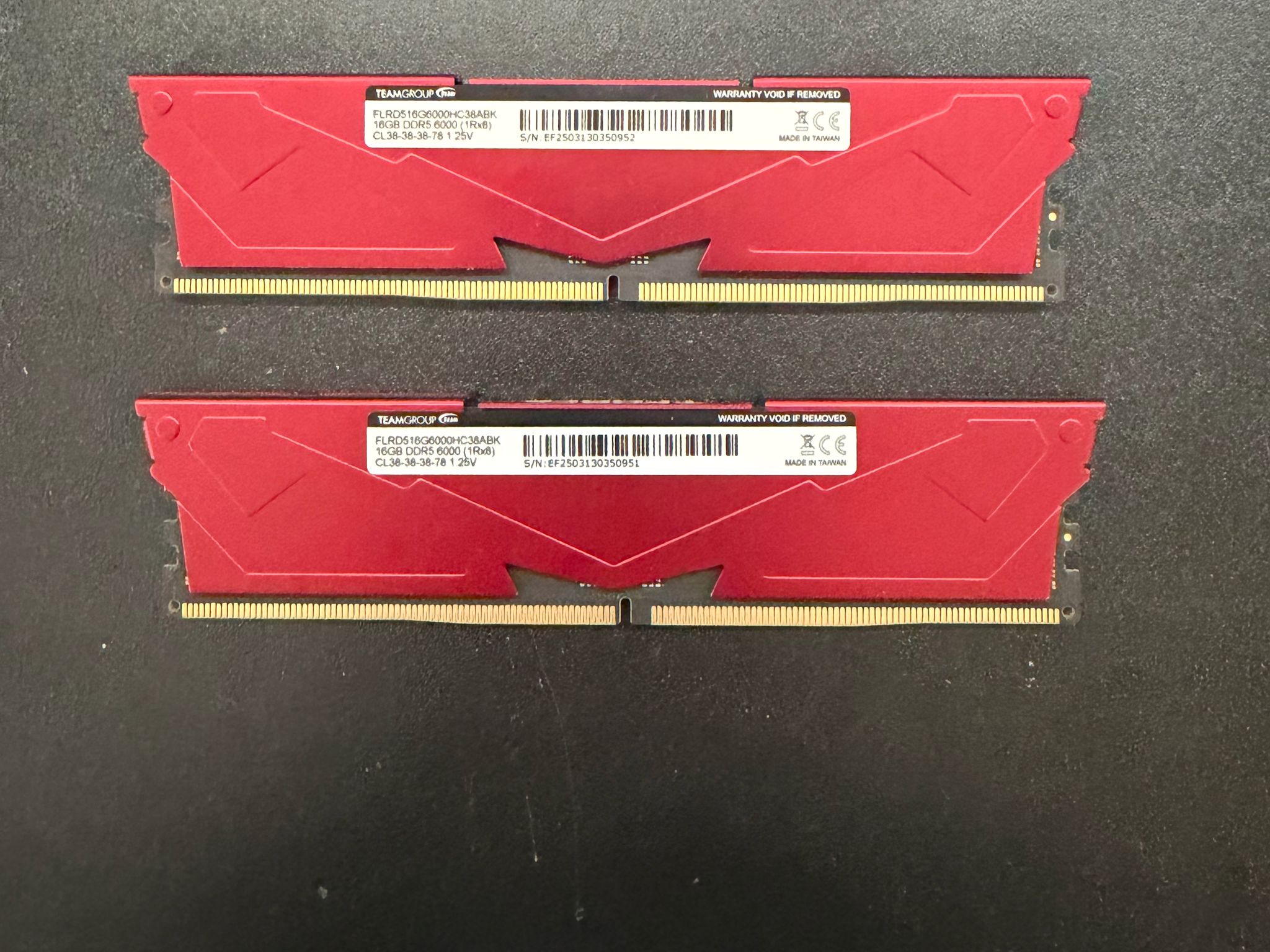 TEAMGROUP T-Force Vulcan 32GB DDR5 6000MT/s CL38 RAM – 2x16GB
