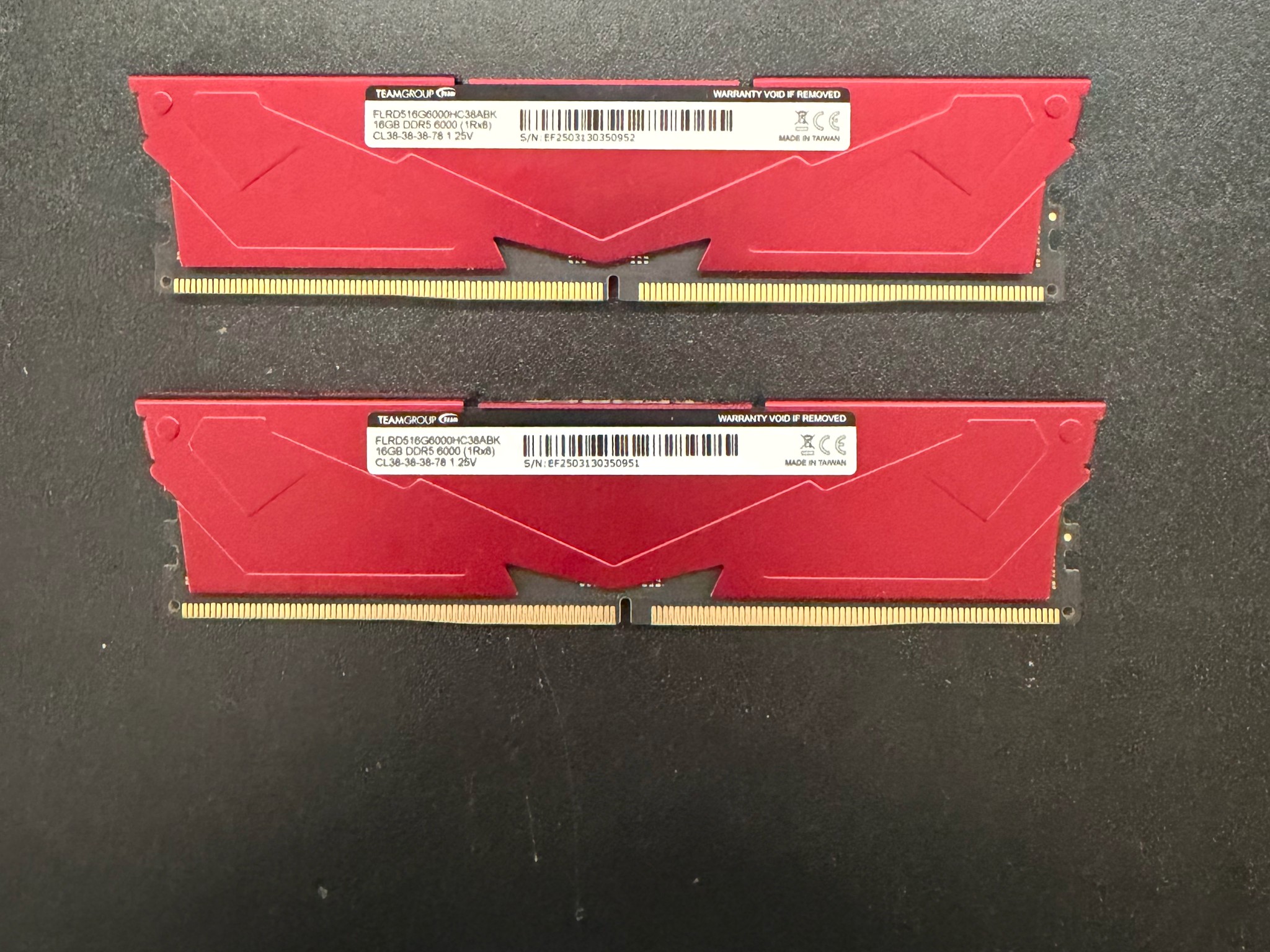TEAMGROUP T-Force Vulcan 32GB DDR5 6000MT/s CL38 RAM – 2x16GB