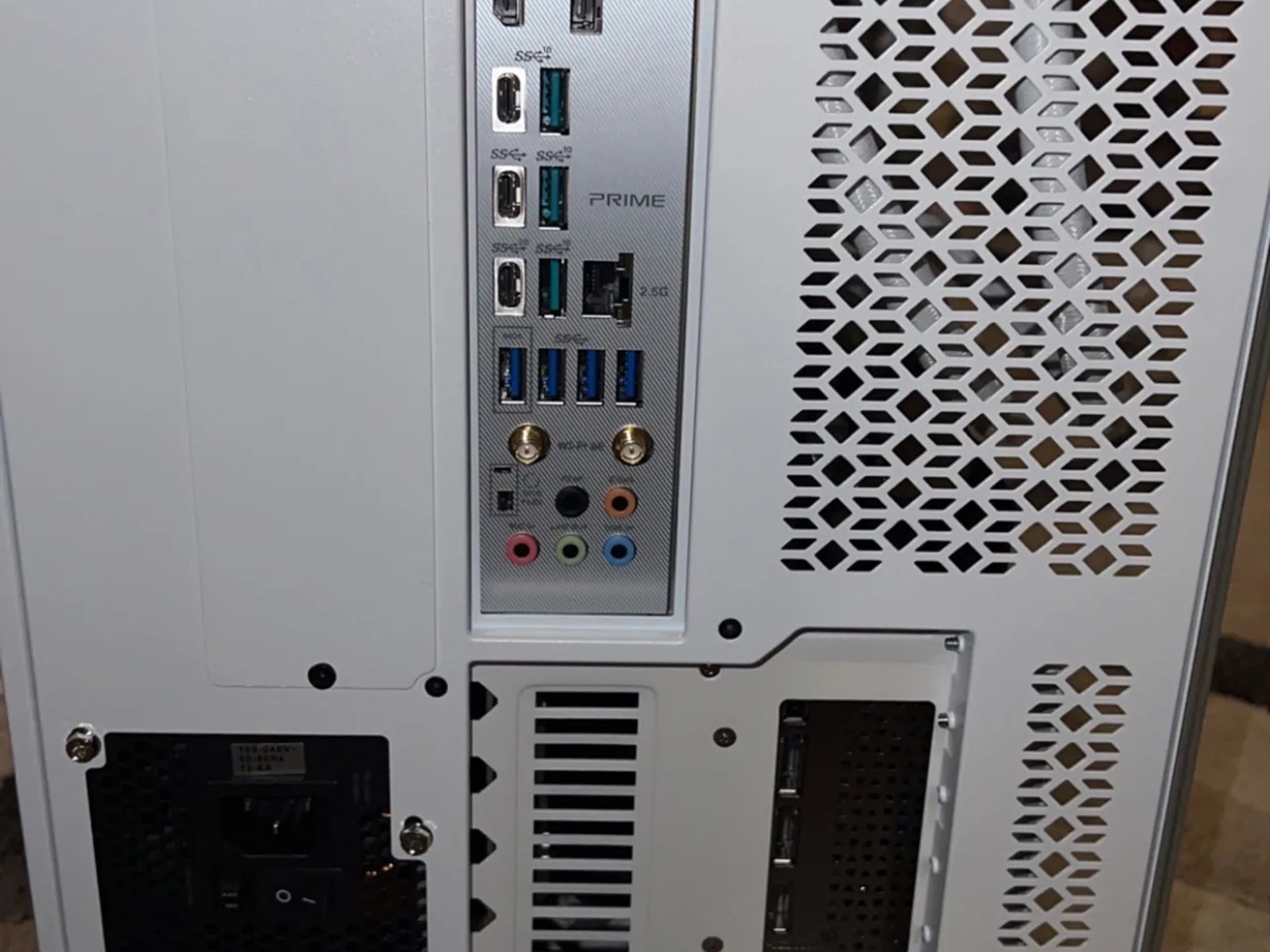 Custom Gaming PC RTX 4090 | Ryzen 9 7900x | 32GB DDR5 | X670E-Pro | 2TB NVME